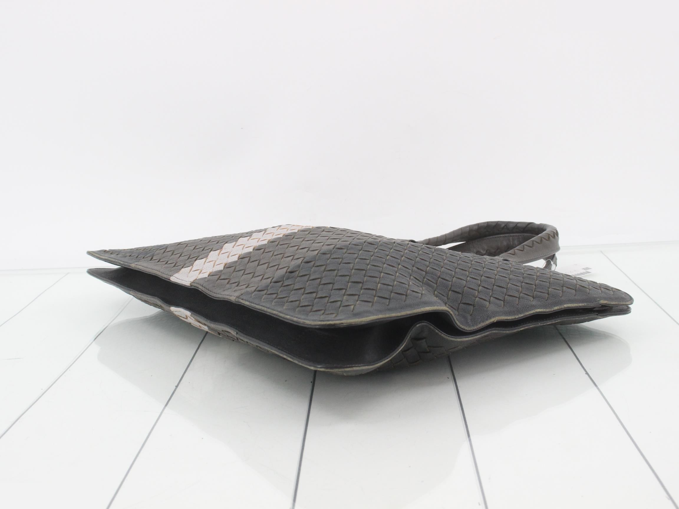 Intrecciato leather handbag — view 6