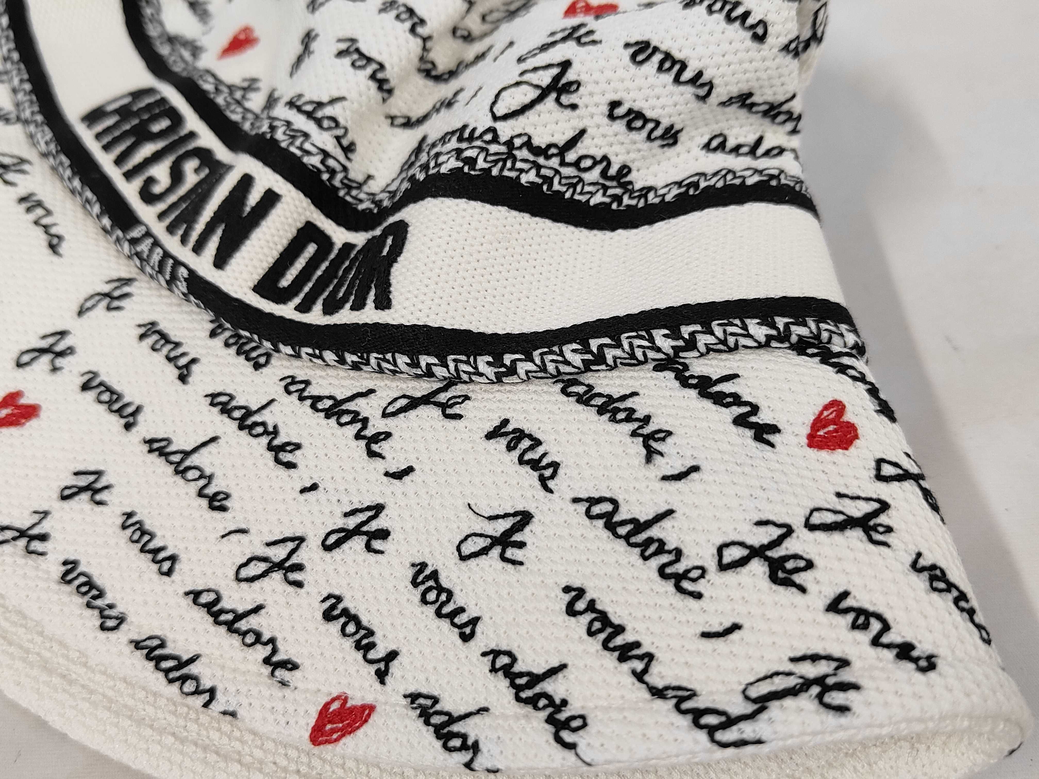 (unused) hat, letter, and other accessories. — view 8