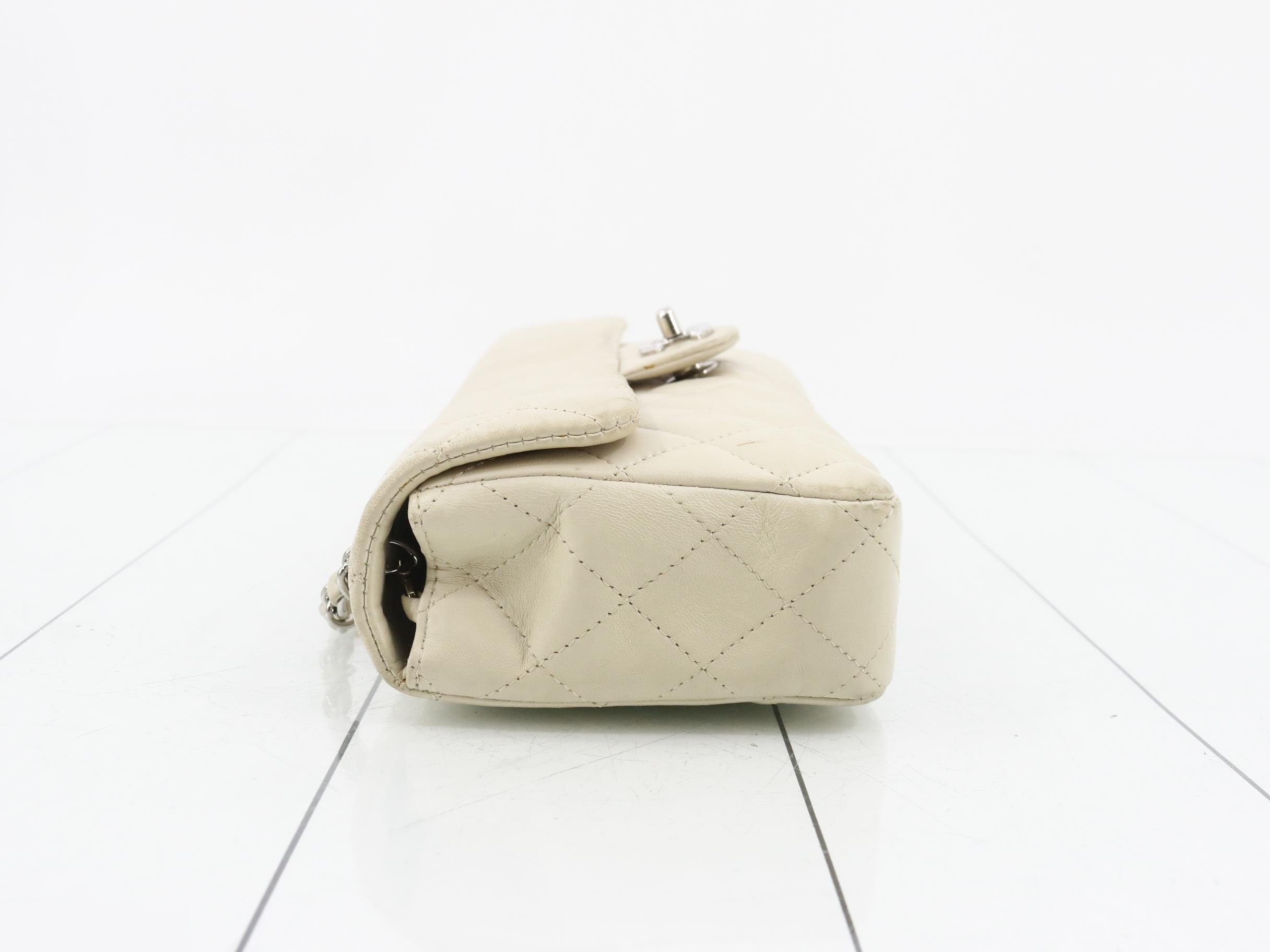 Matelassé Lambskin S-Flap Chain Shoulder Bag — view 4