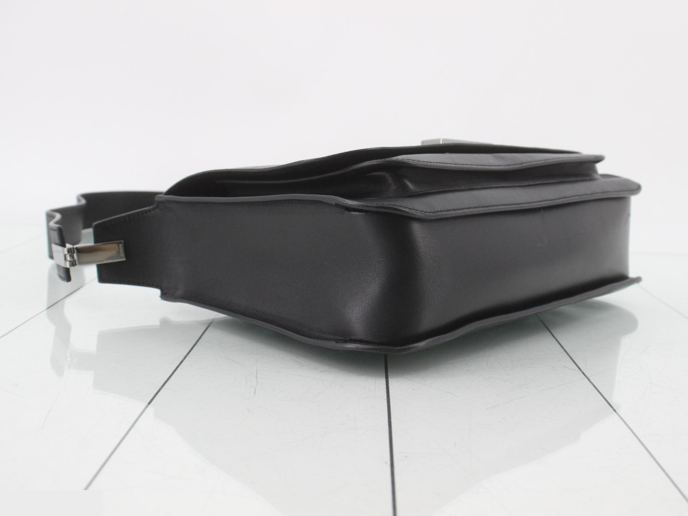 Tom Ford era turn-lock suede shoulder bag — view 5