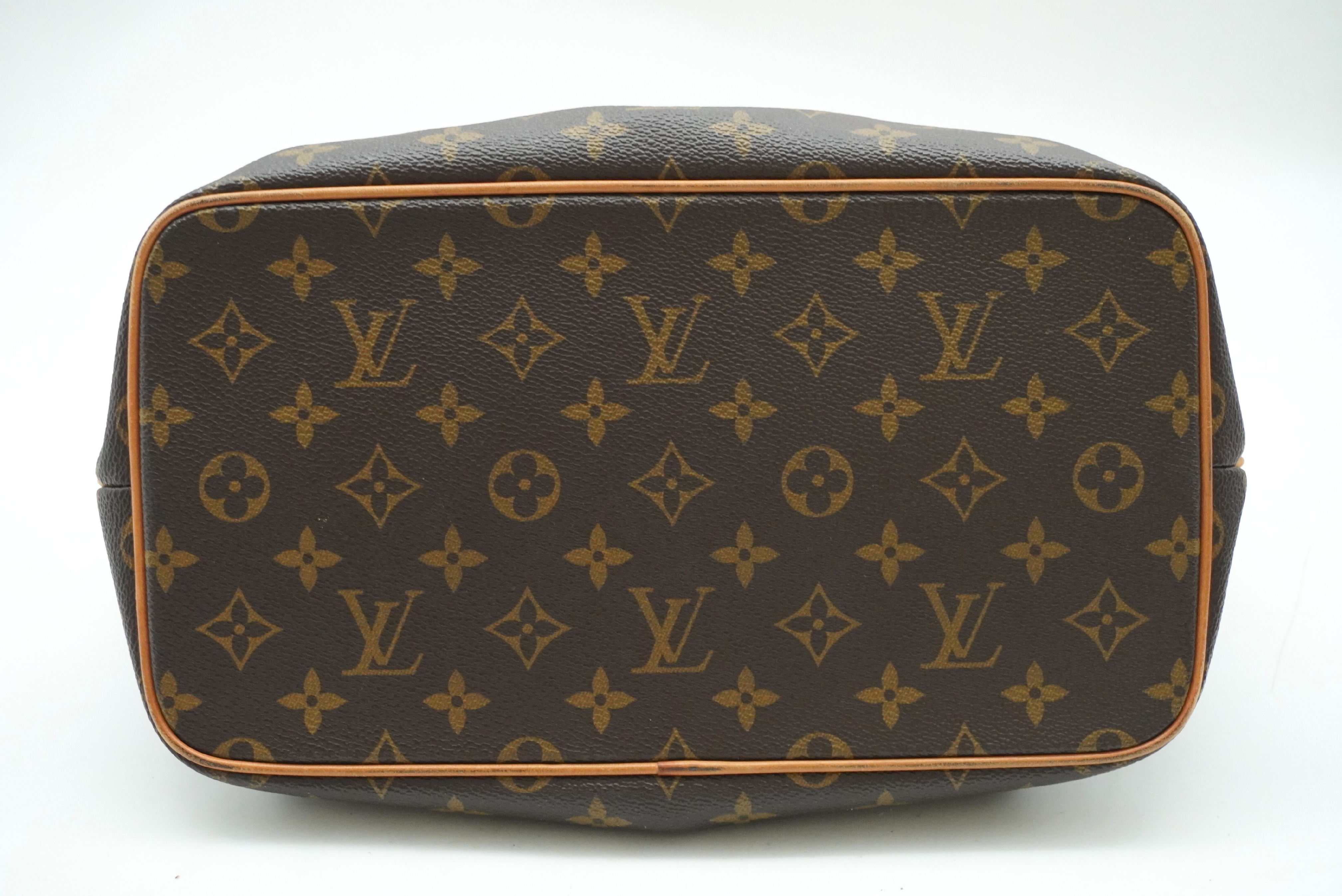 Monogram Palermo PM M40145 Shoulder Strap Handbag — view 5