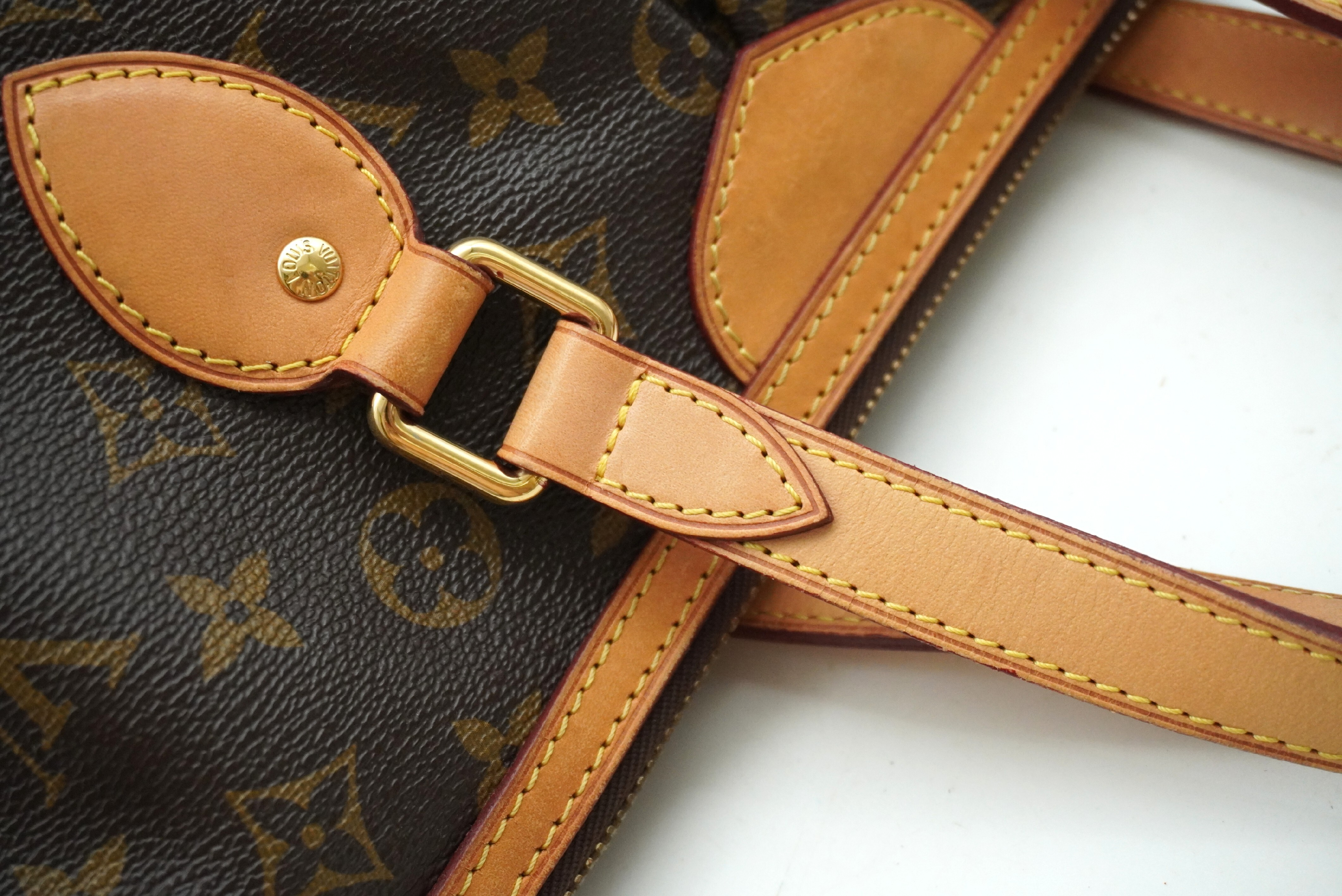 Monogram Palermo PM M40145 Shoulder Strap Handbag — view 8