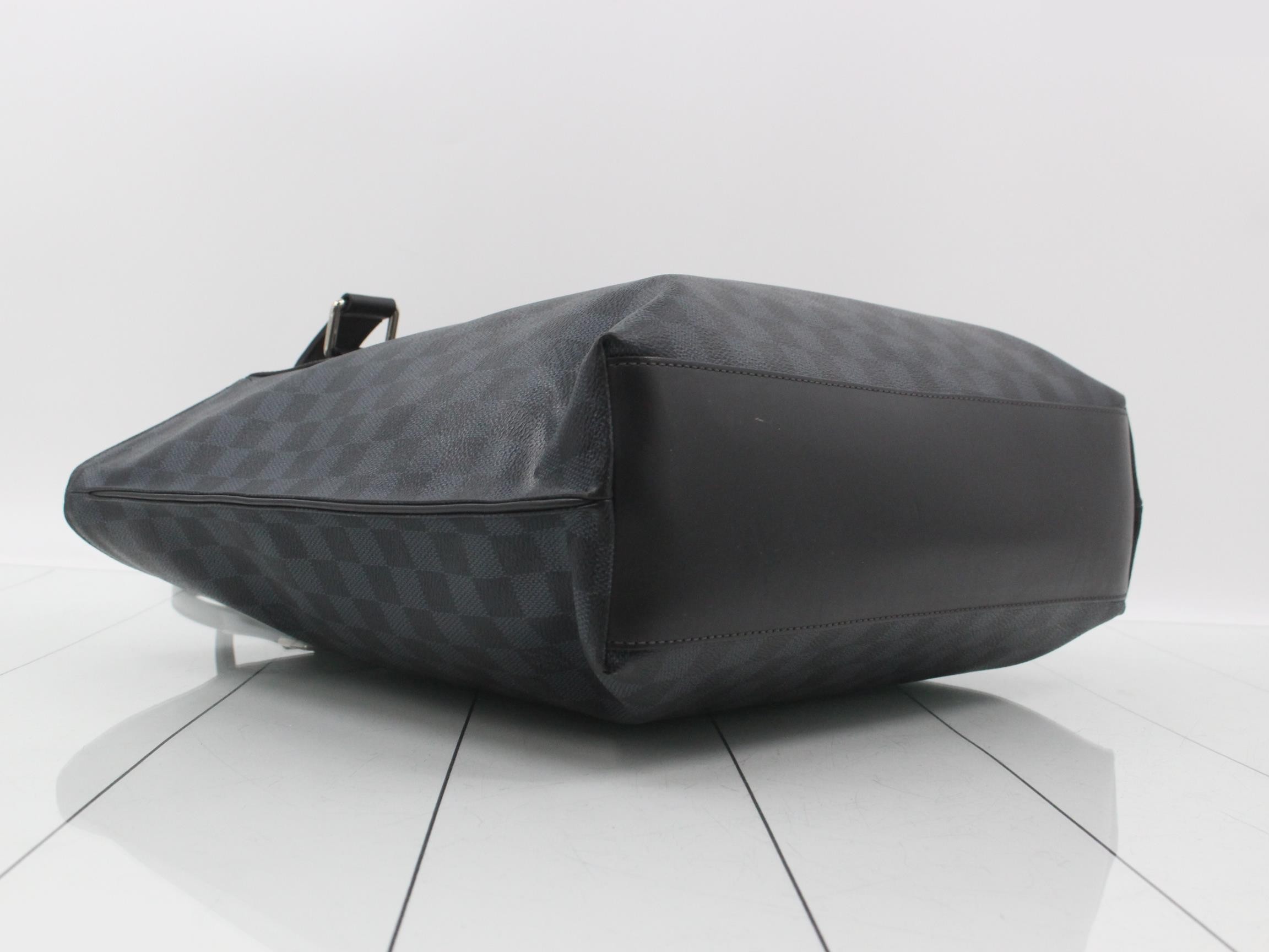 Damier Cobalt Cabas Voyage Tote Bag — view 5