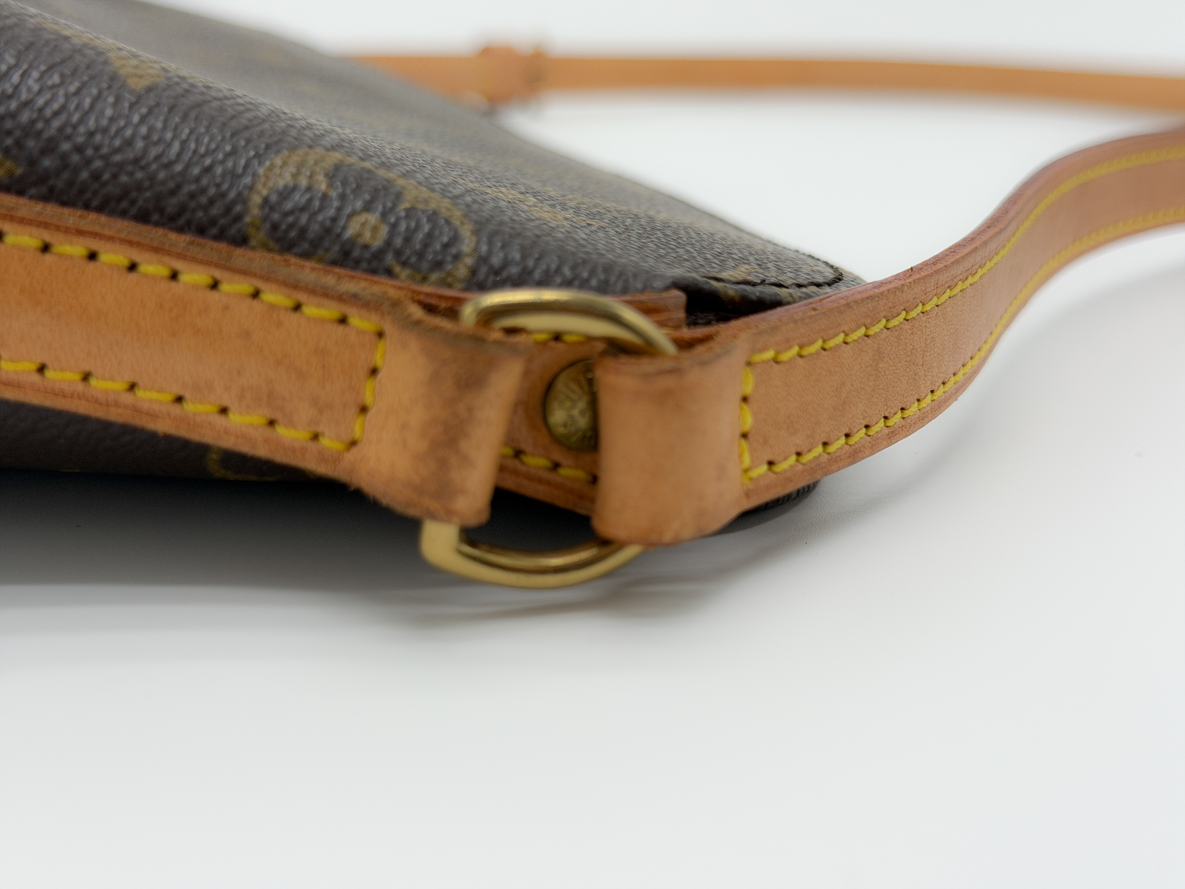 Monogram M51290 Druot VI0996 Shoulder Bag — view 6