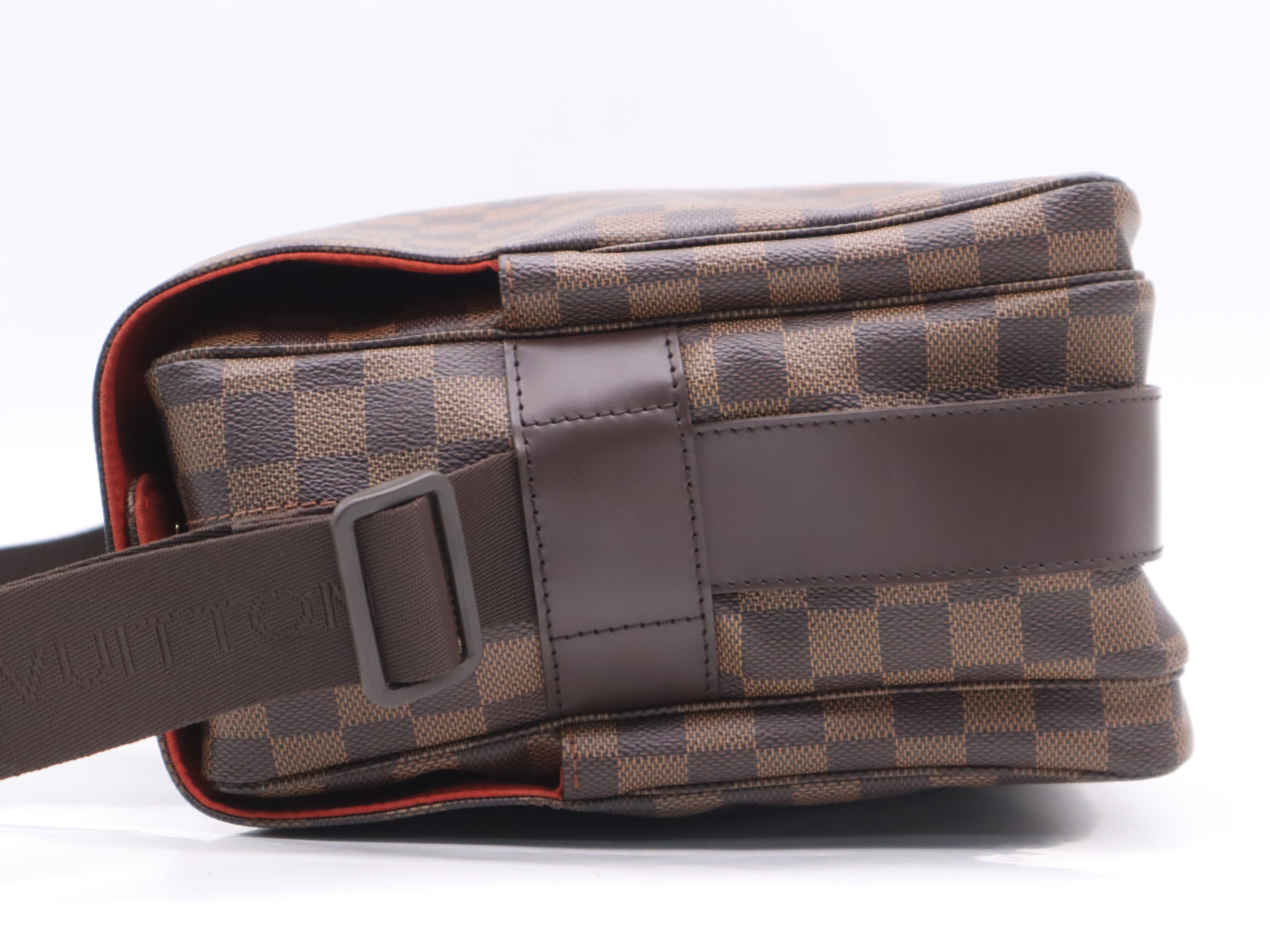 N45255 Damier Naviglio Shoulder Bag — view 3