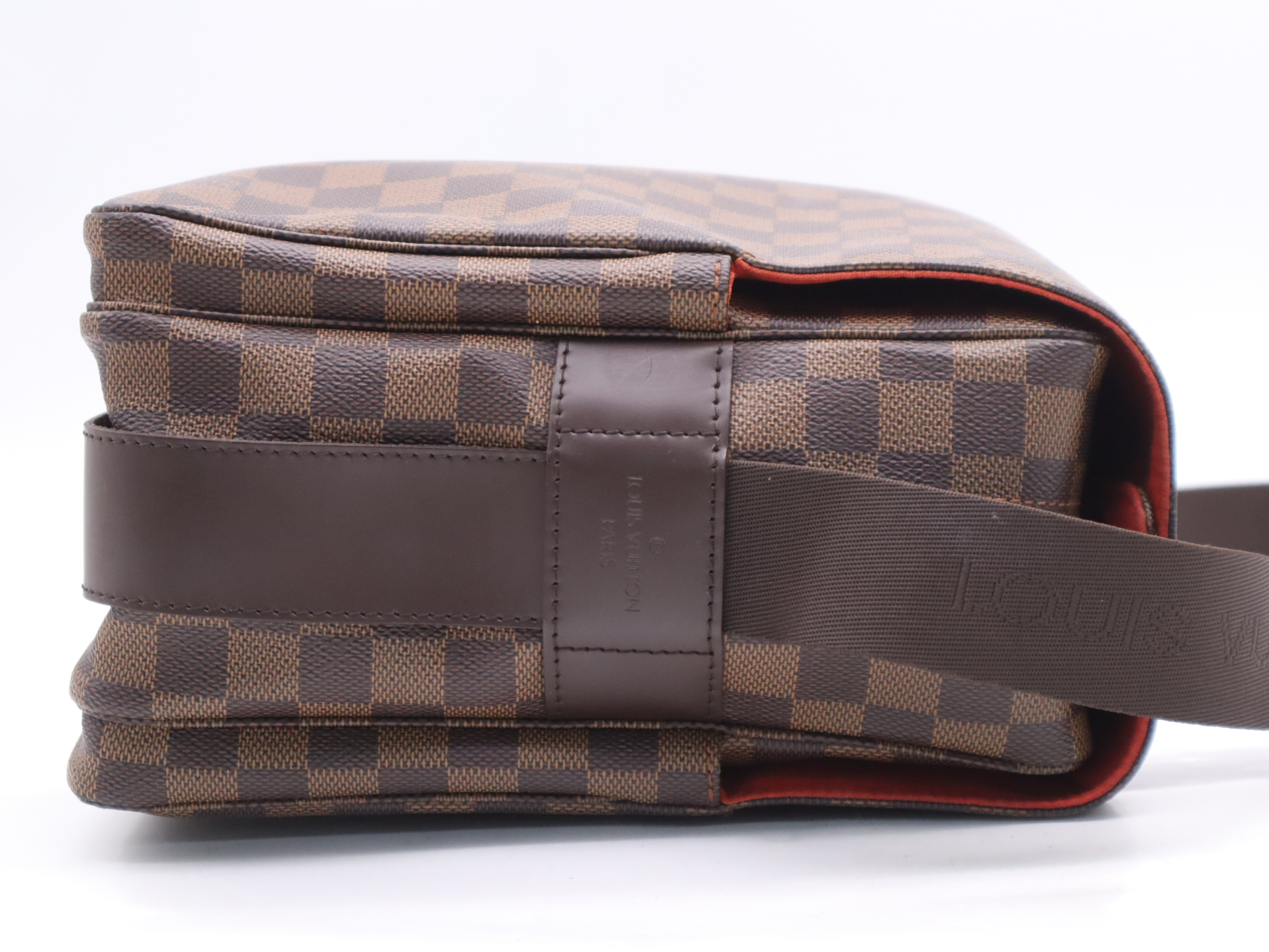 N45255 Damier Naviglio Shoulder Bag — view 5