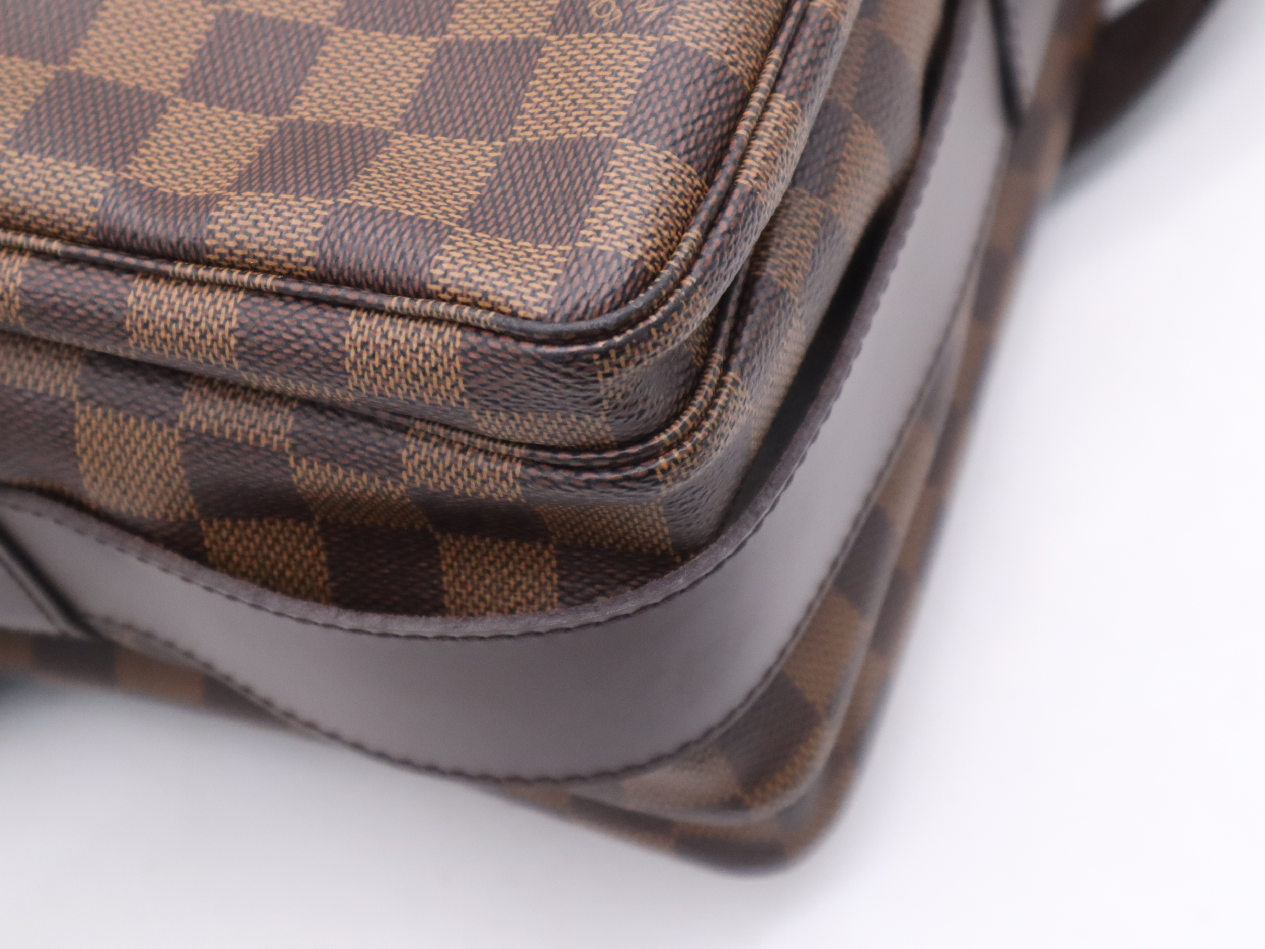 N45255 Damier Naviglio Shoulder Bag — view 10