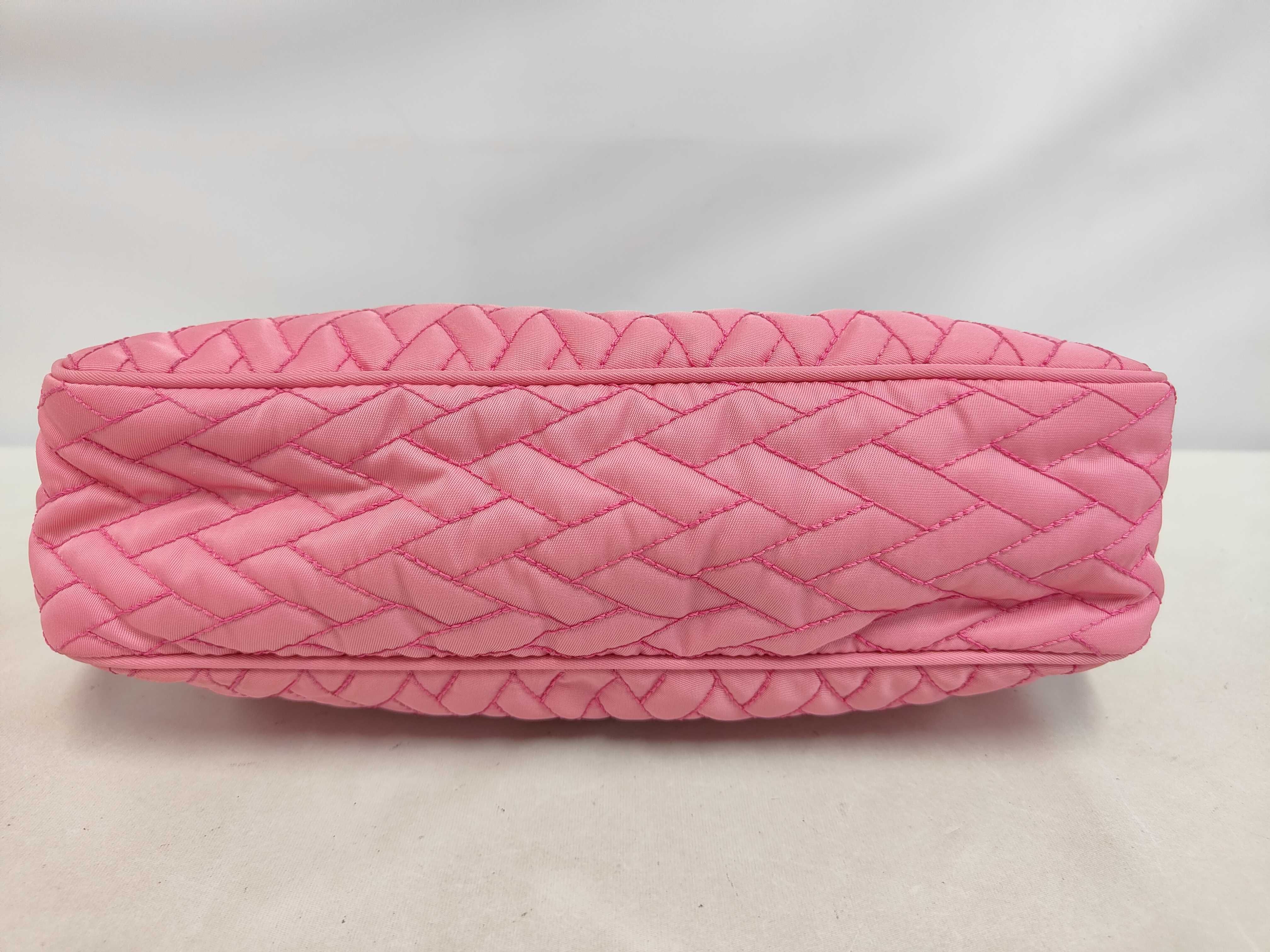 chain shoulder bag, quilted, pink. — view 4