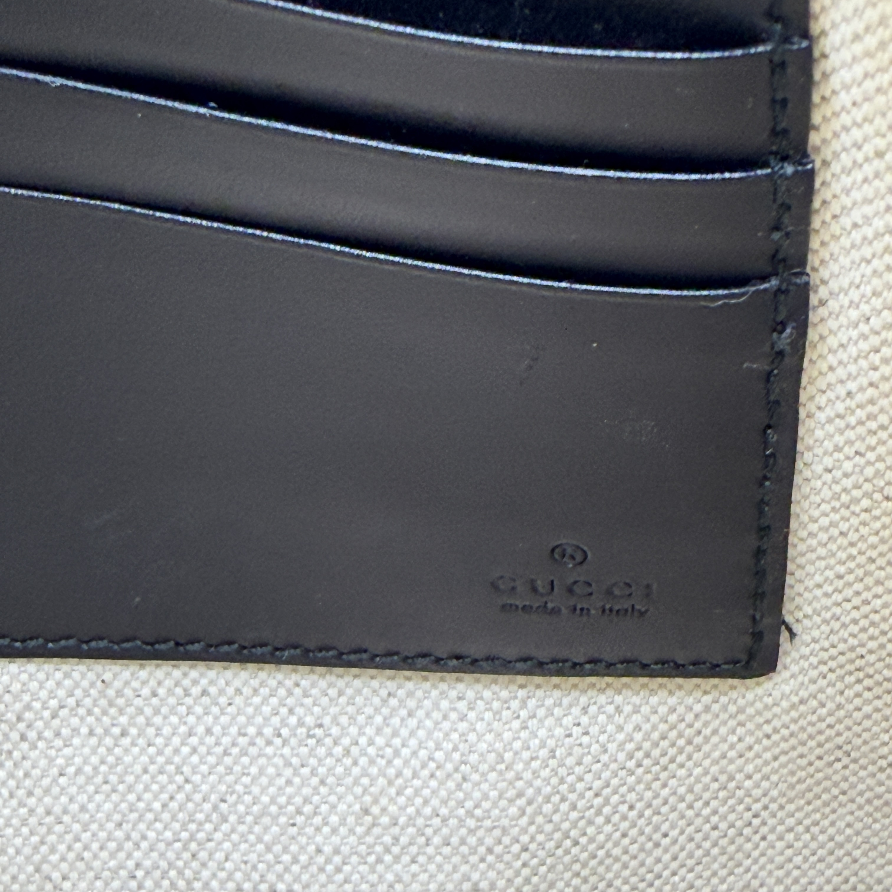 Neo Vintage GG Supreme Clutch Bag — view 11