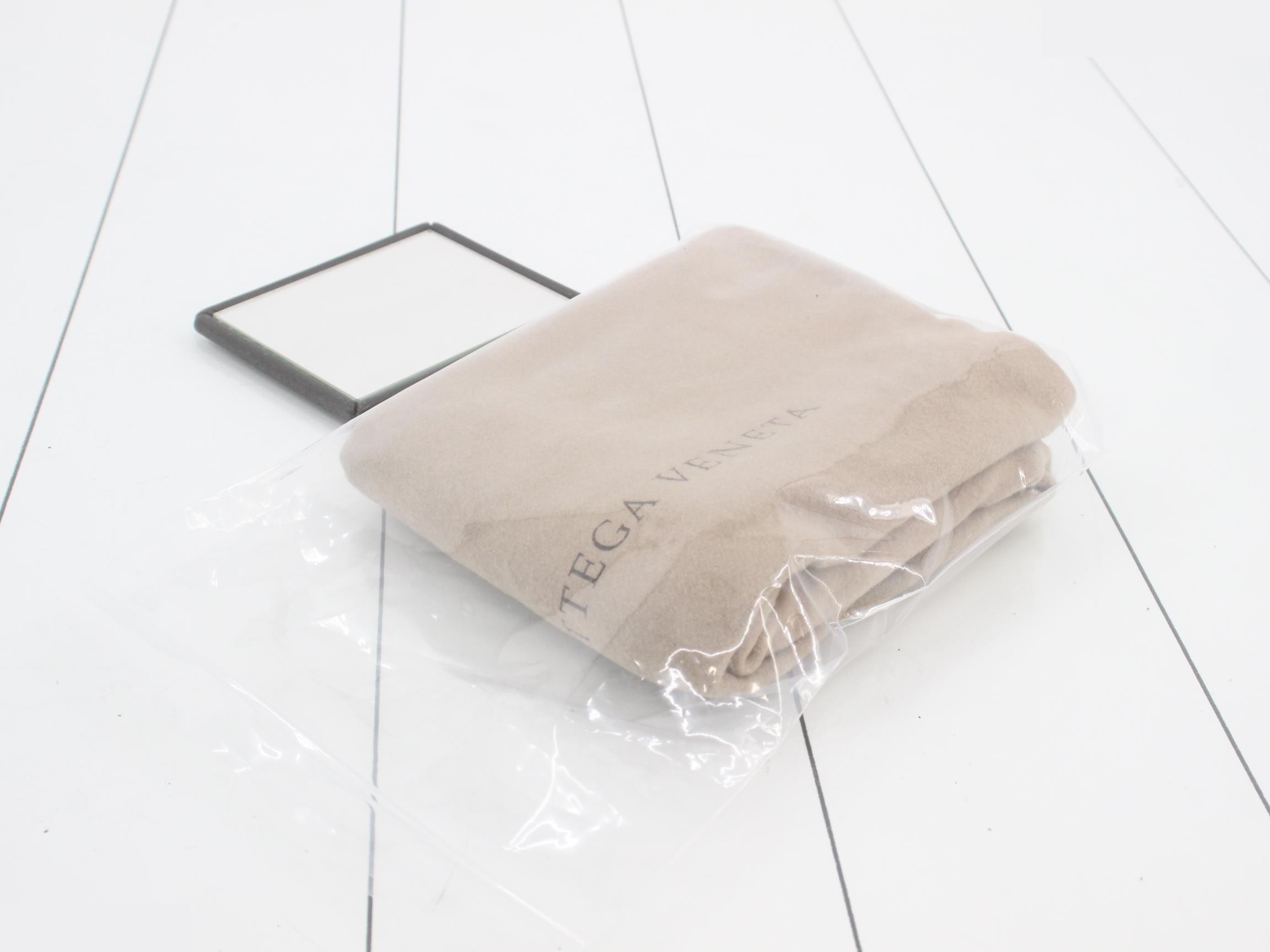 Intrecciato (bag) / Handbag — view 7
