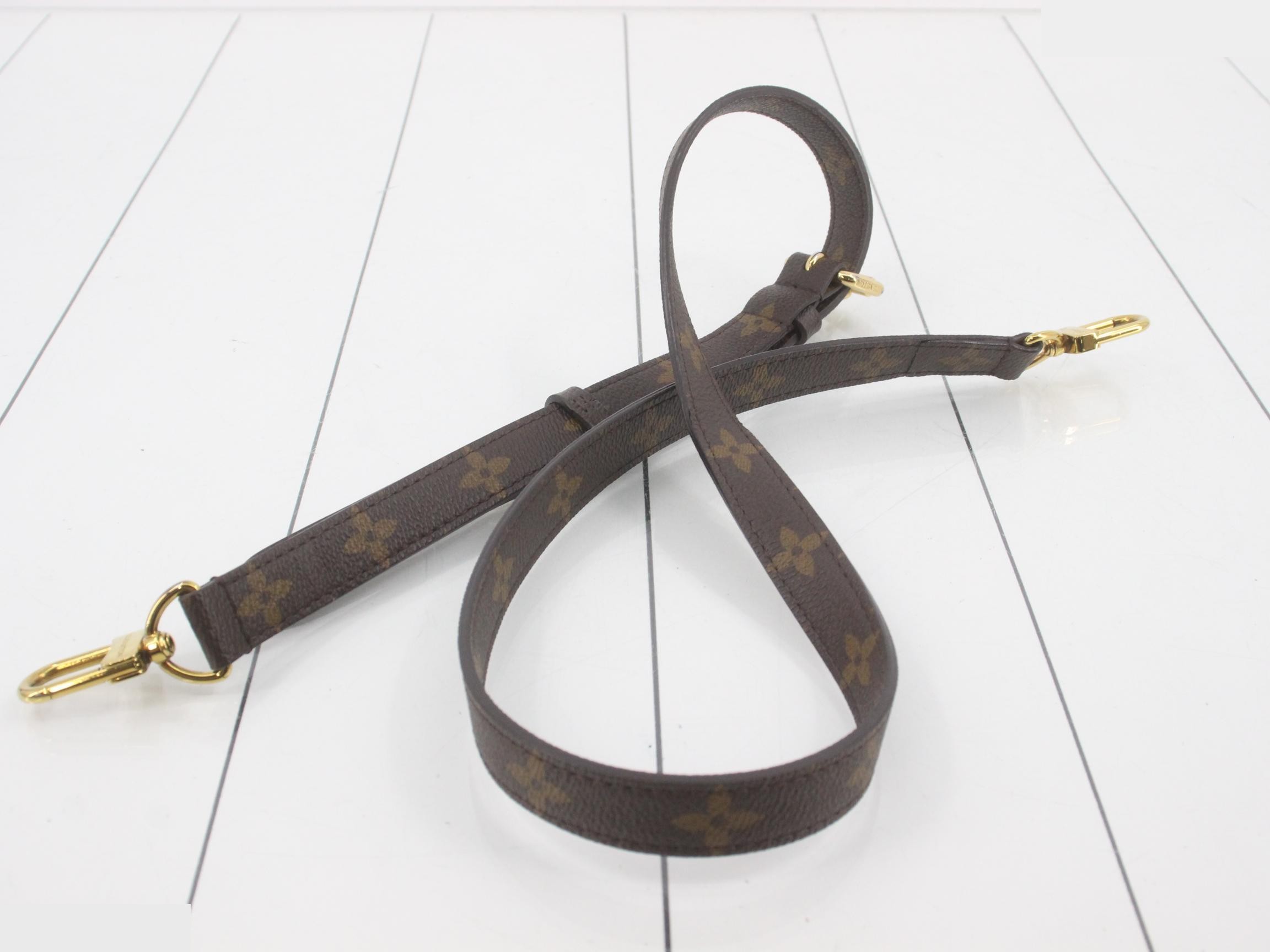 Monogram Pochette Métis MM 2-Way Shoulder/Handbag — view 7