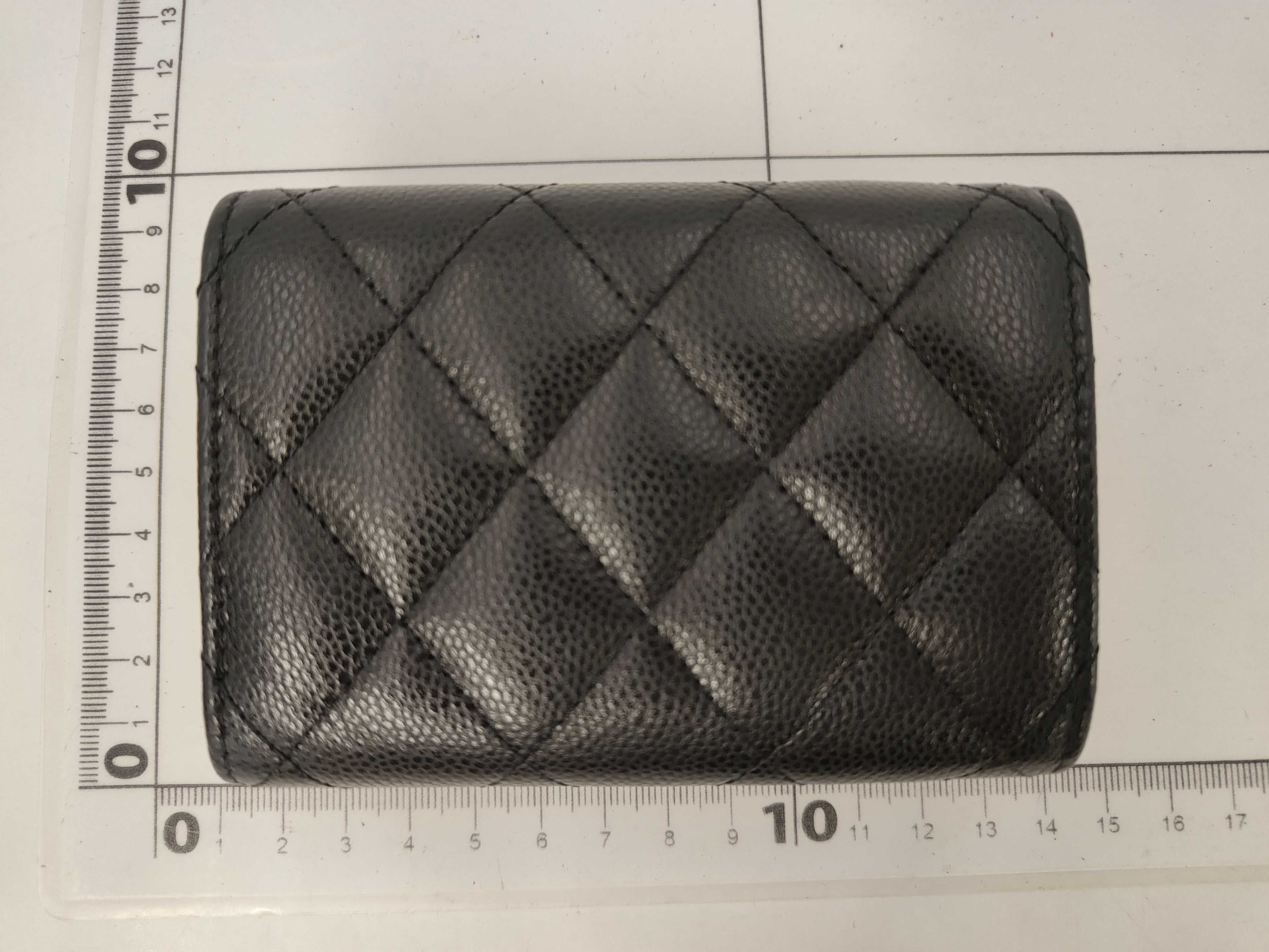 Matelassé Tri-fold Wallet, Caviar Leather, Black, Random Pattern — view 2