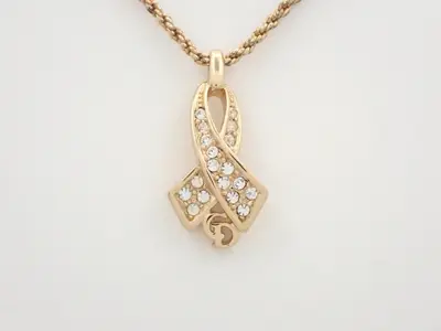 Necklace, chain approximately 44cm
