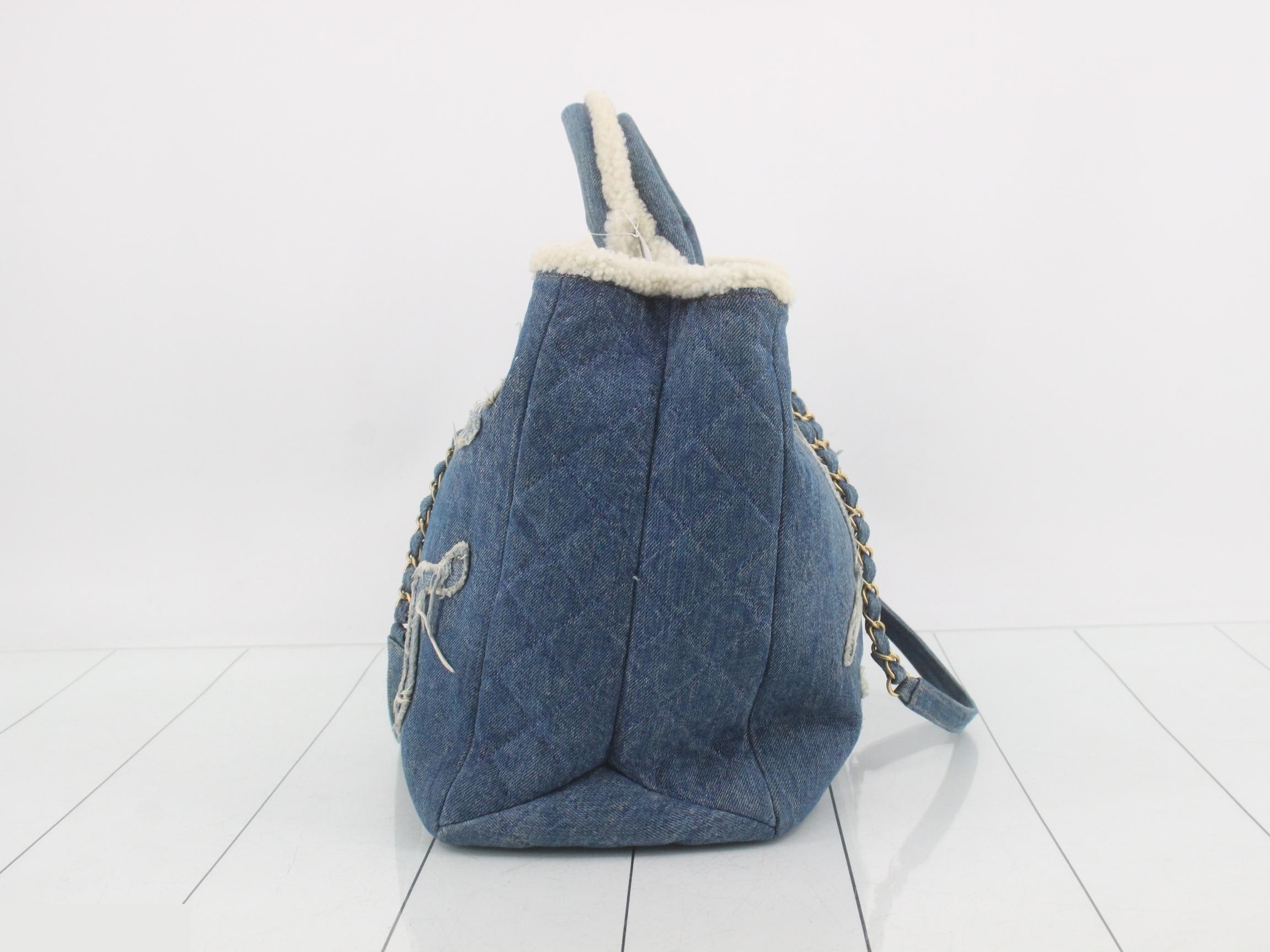 denim shearling Coco Mark chain tote bag — view 3