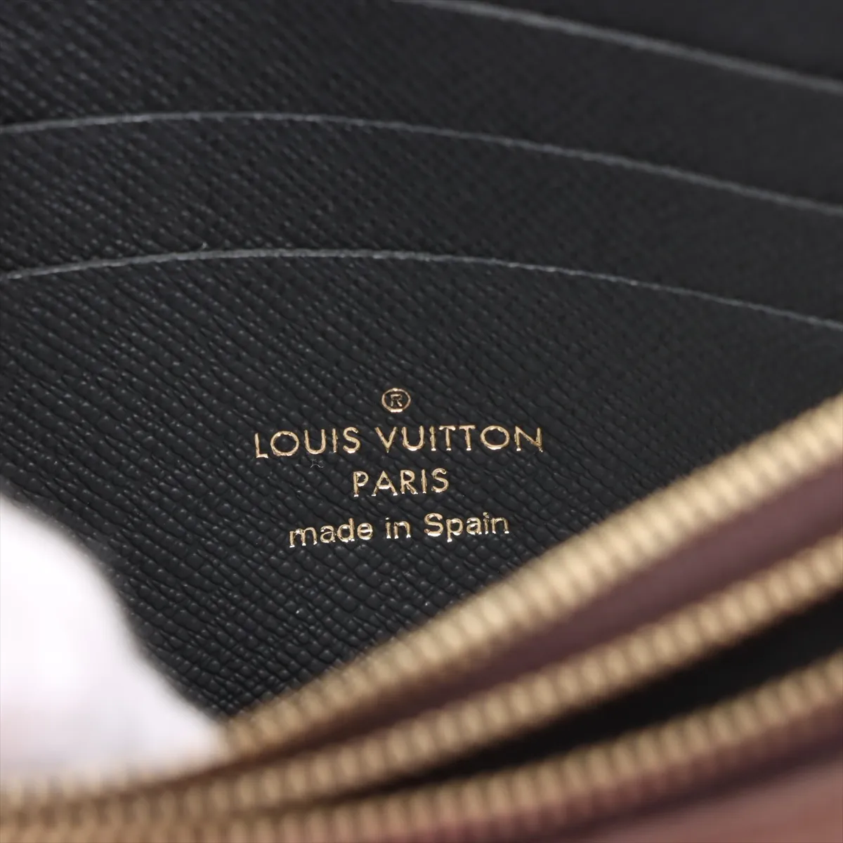 Giant Monogram Reverse Pochette Double Zip M69203 GI0230 Brown RFID Reactive — view 13