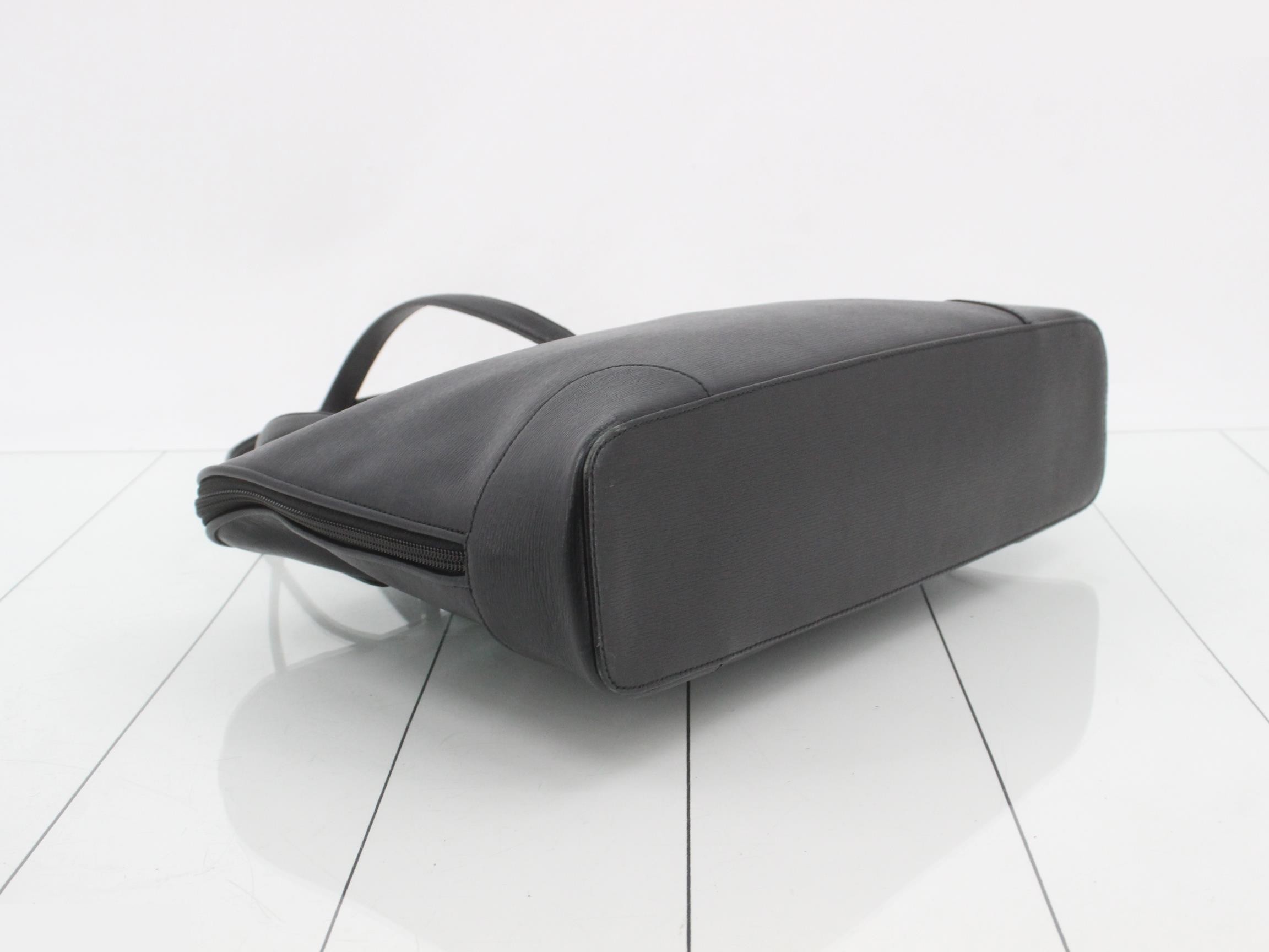 Leather tote — view 5