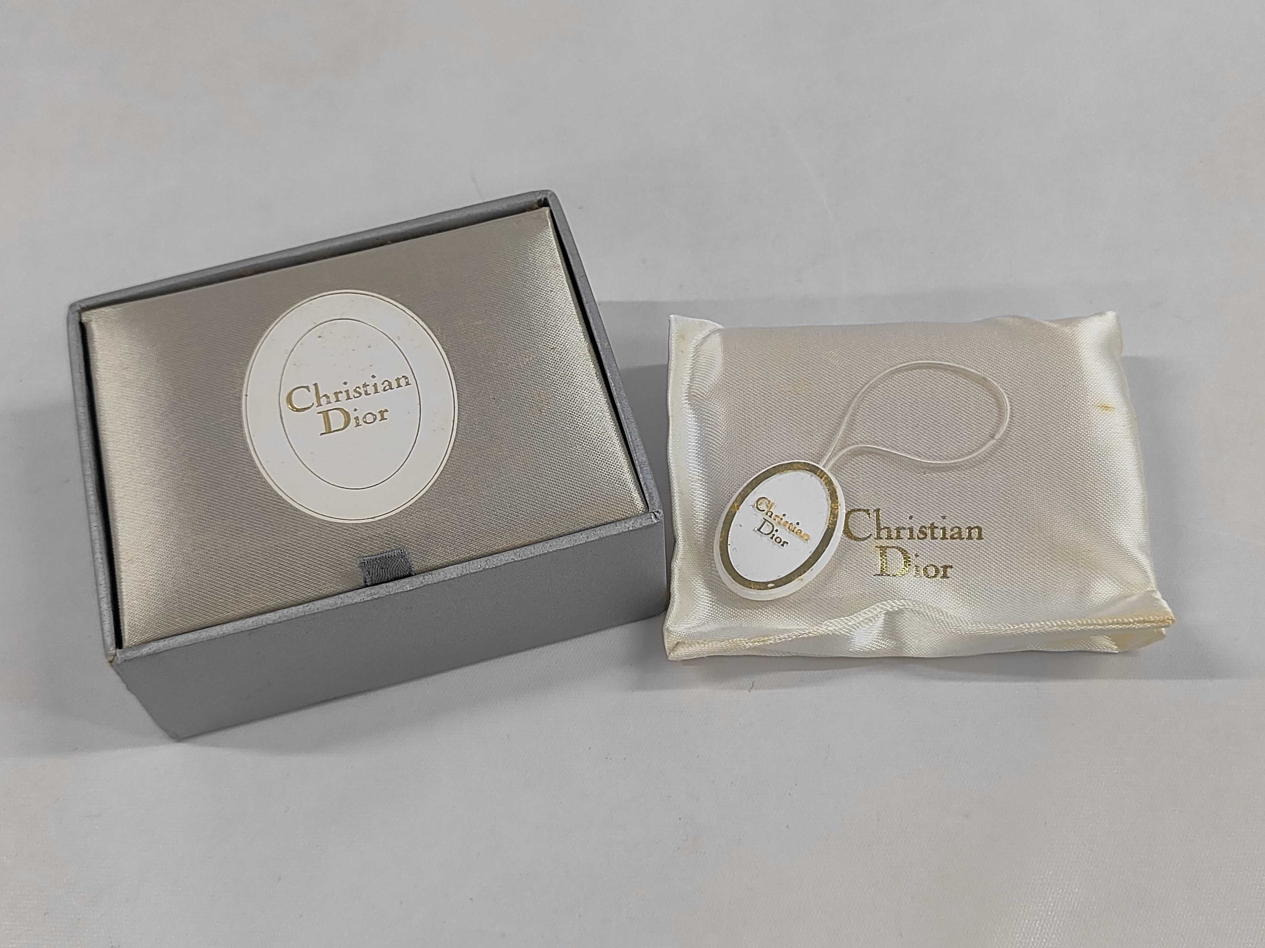 earrings — view 6