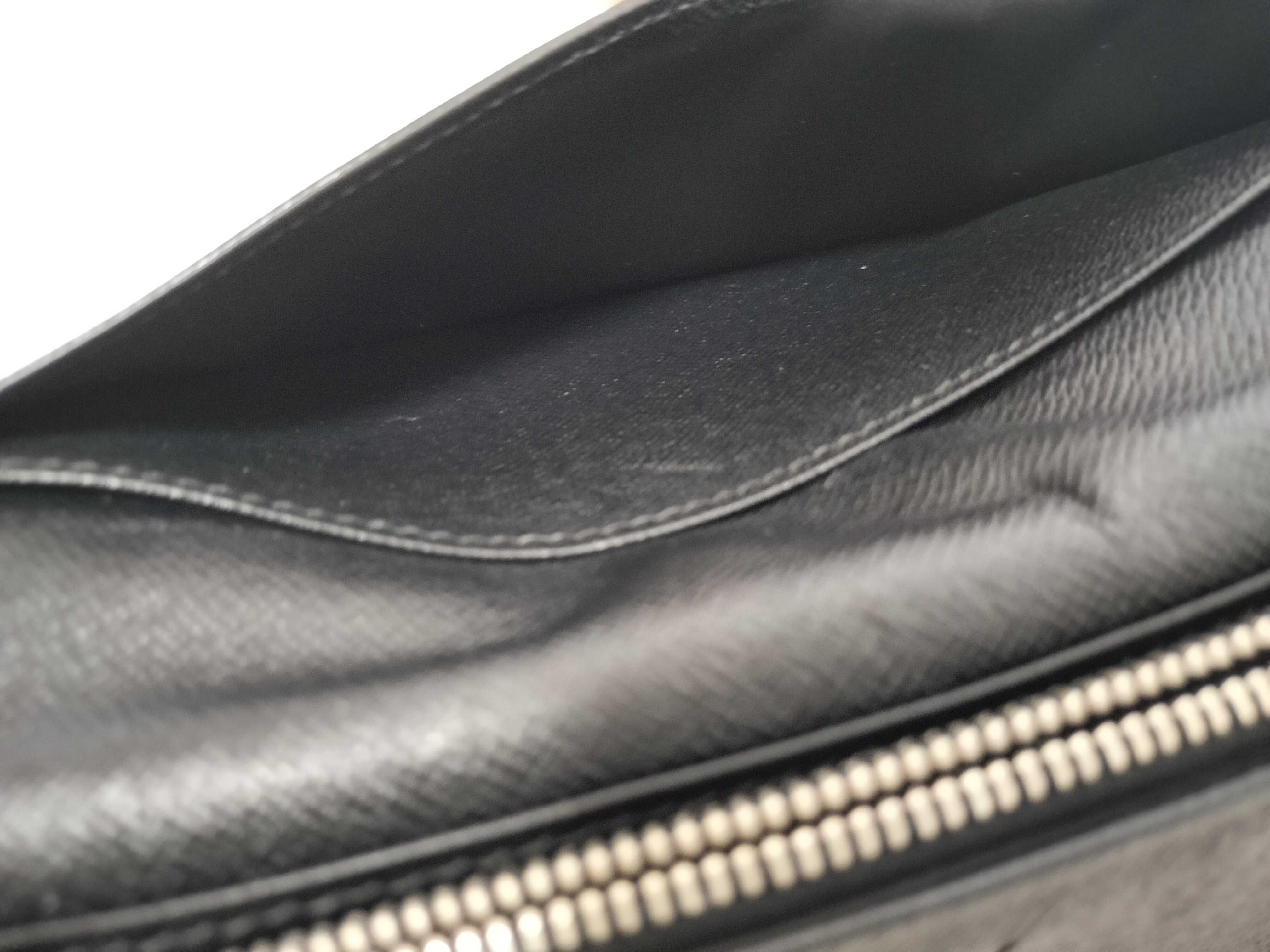 Taiga Plaza Leather Long Wallet Black Serial Number — view 11