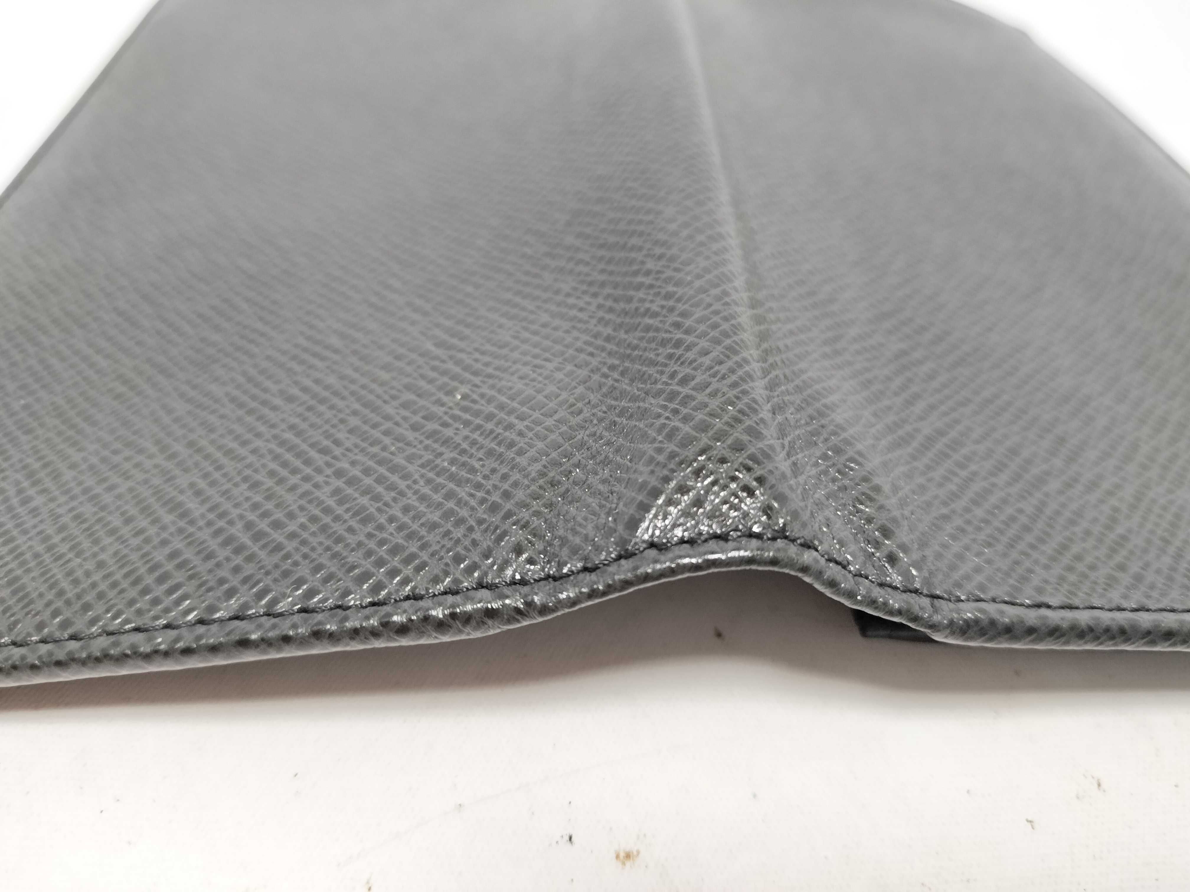 Taiga Plaza Leather Long Wallet Black Serial Number — view 6