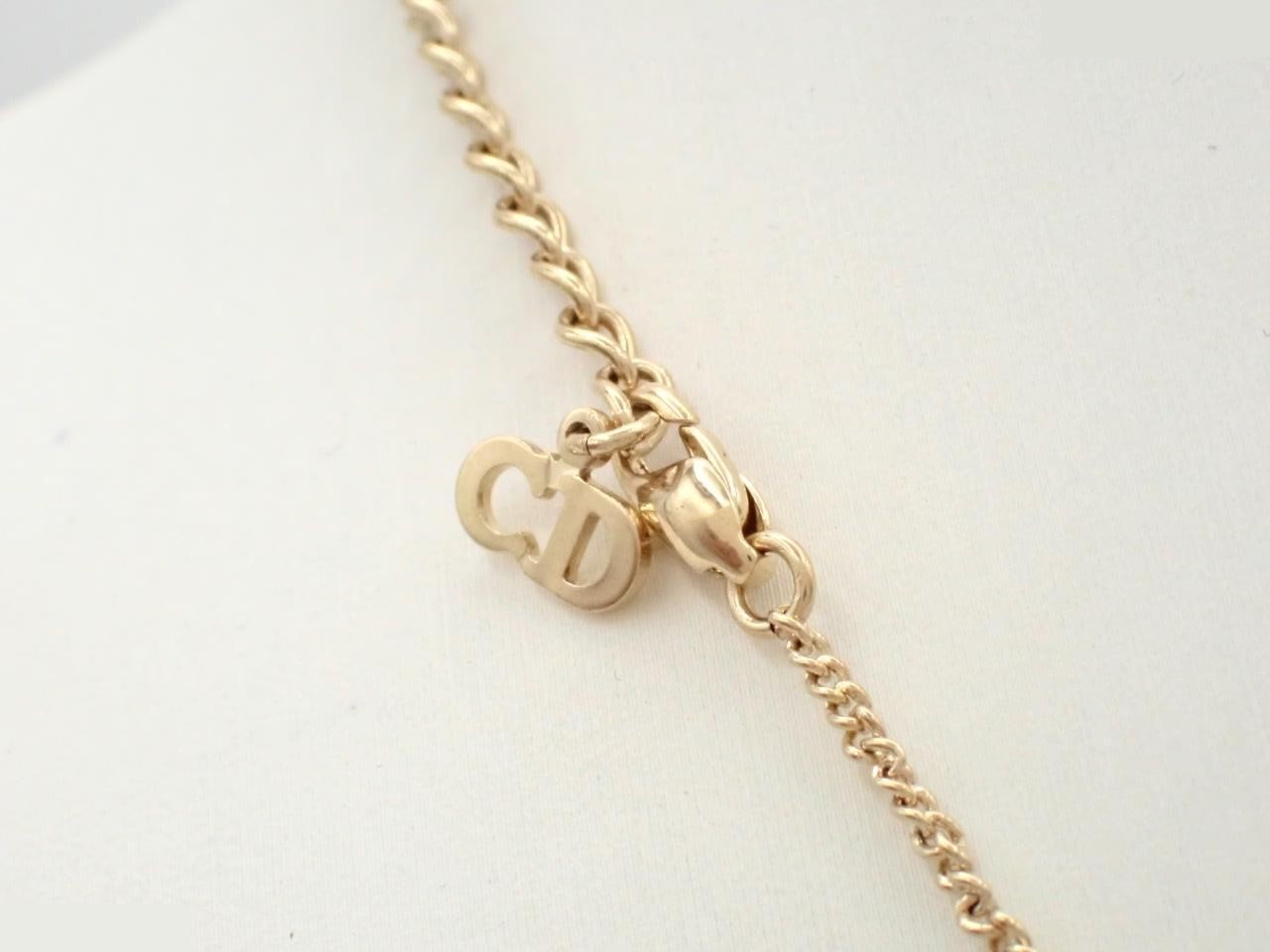 Other lines: Precious metal necklaces and pendants, chain approximately 44cm. — view 2