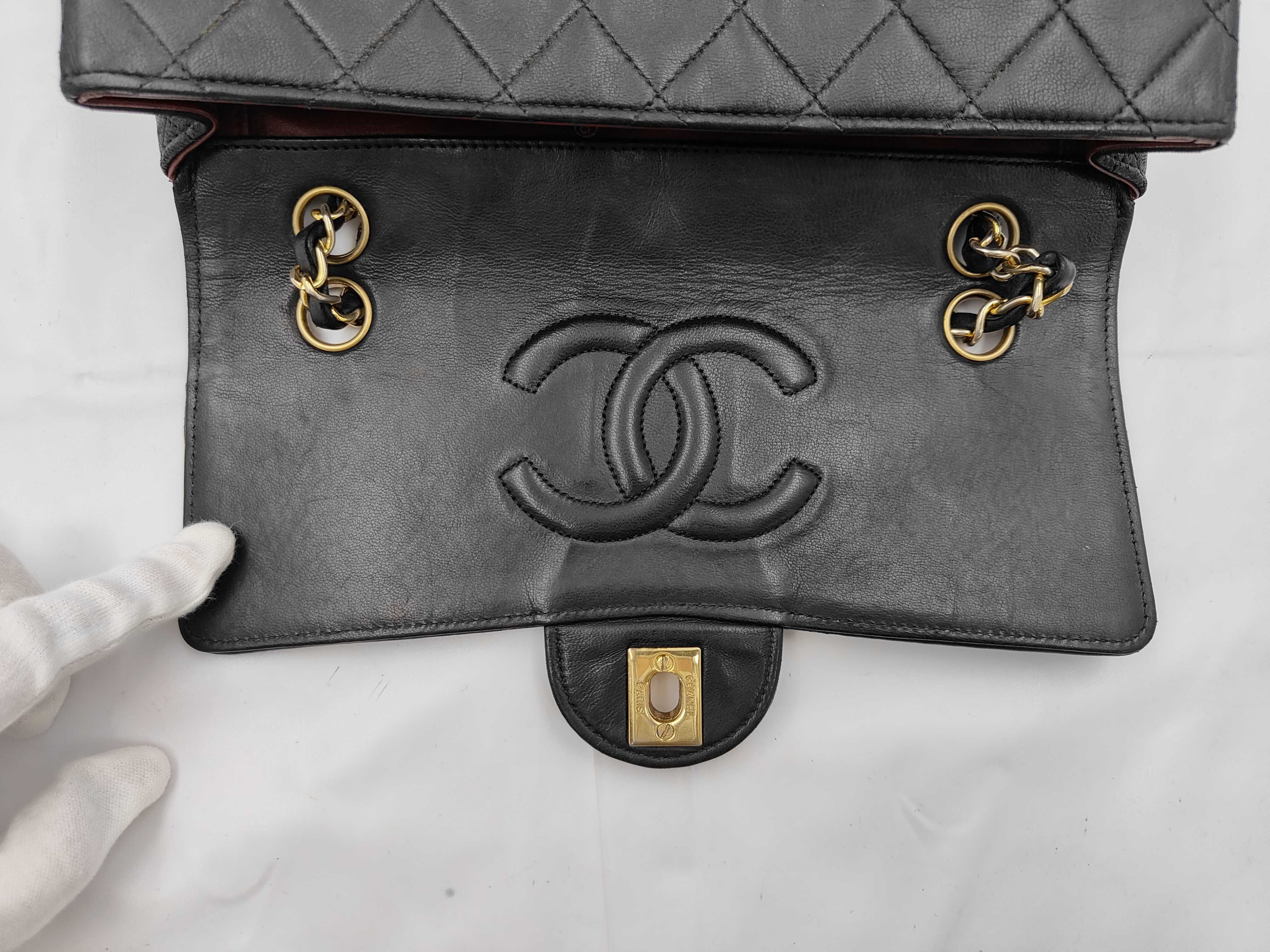 Vintage Matelassé Shoulder Bag — view 7