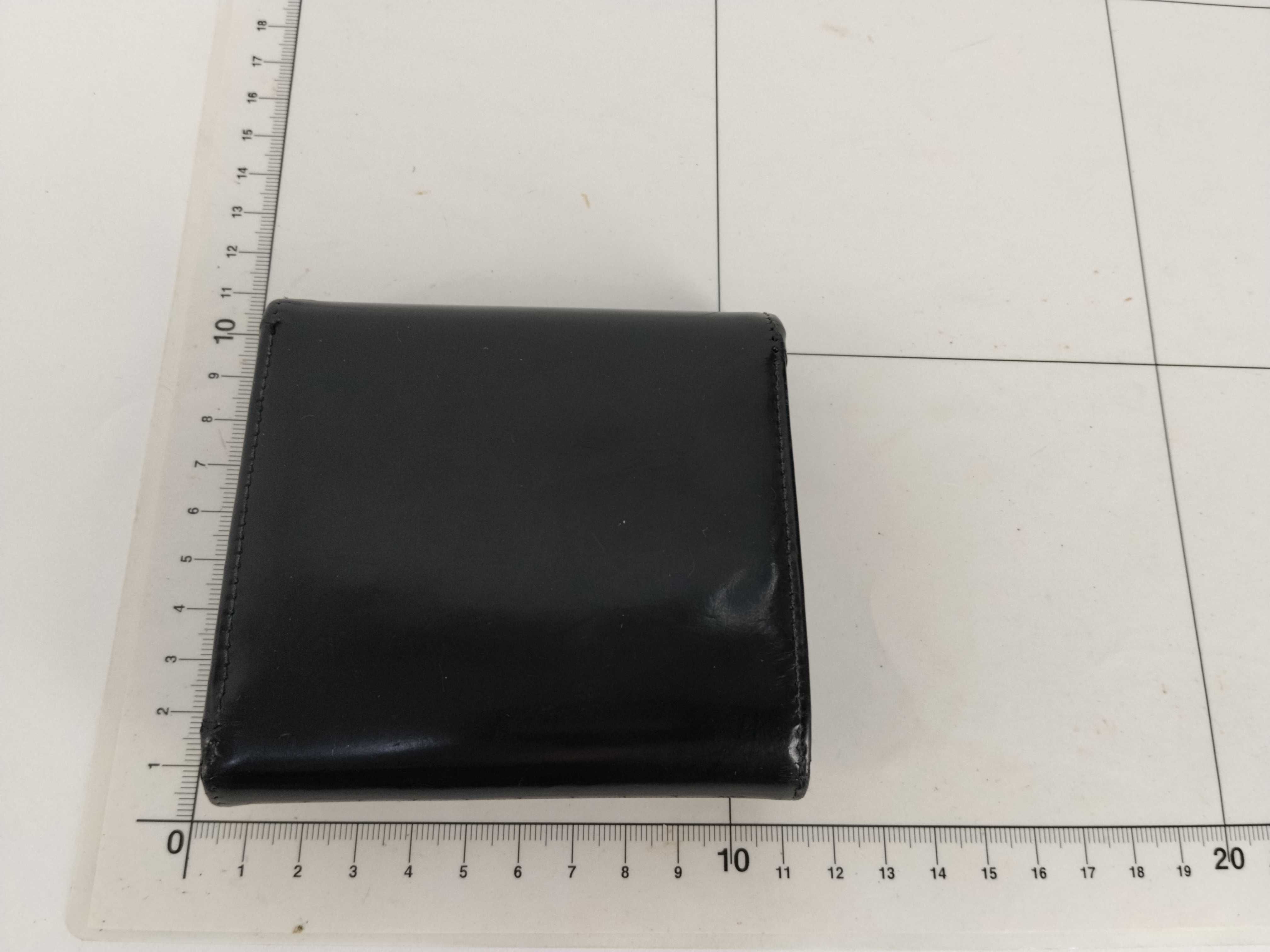 Panthère Leather Folding Wallet — view 2