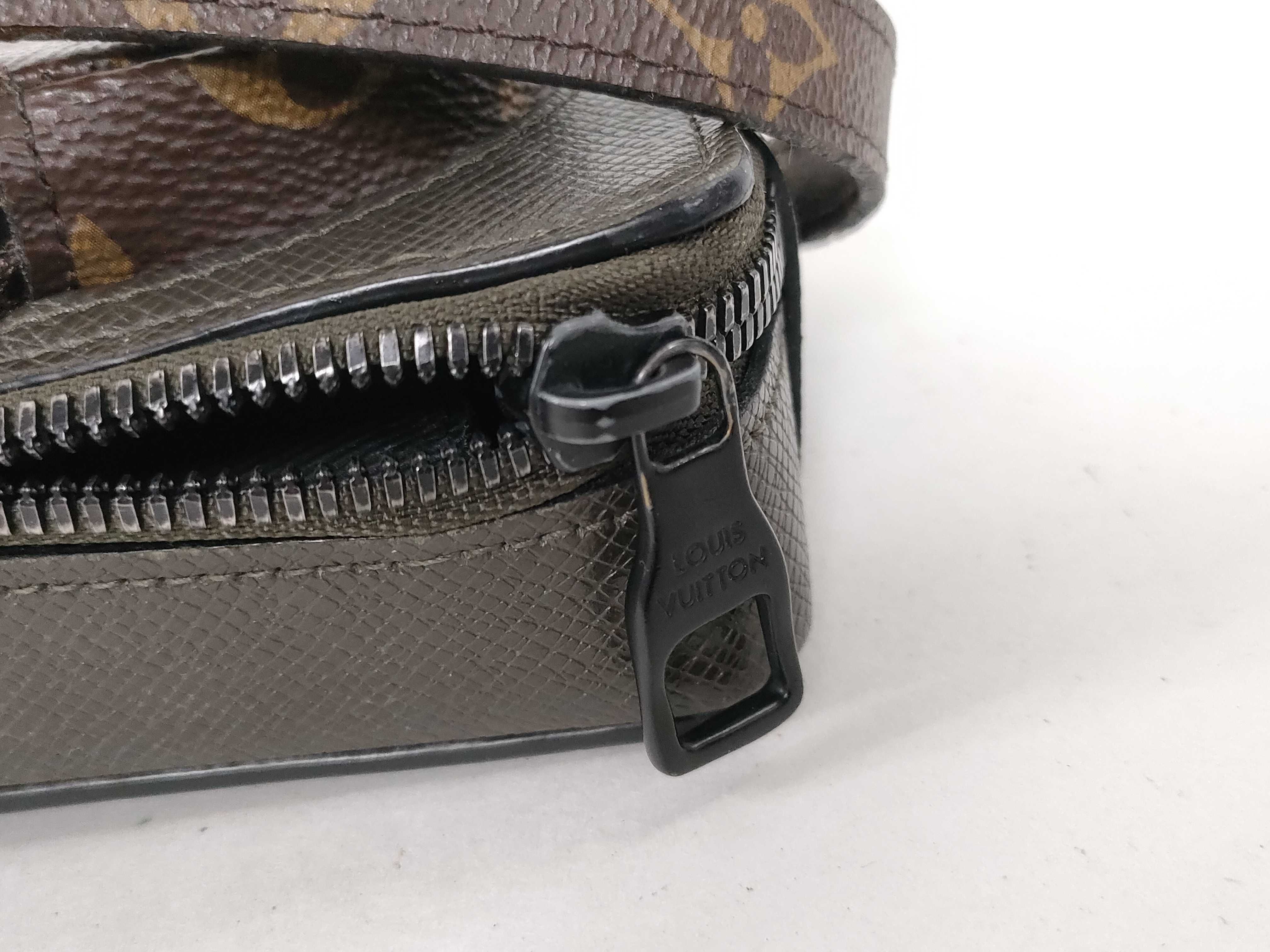Monogram Louis Vuitton Smartphone Shoulder Bag — view 12
