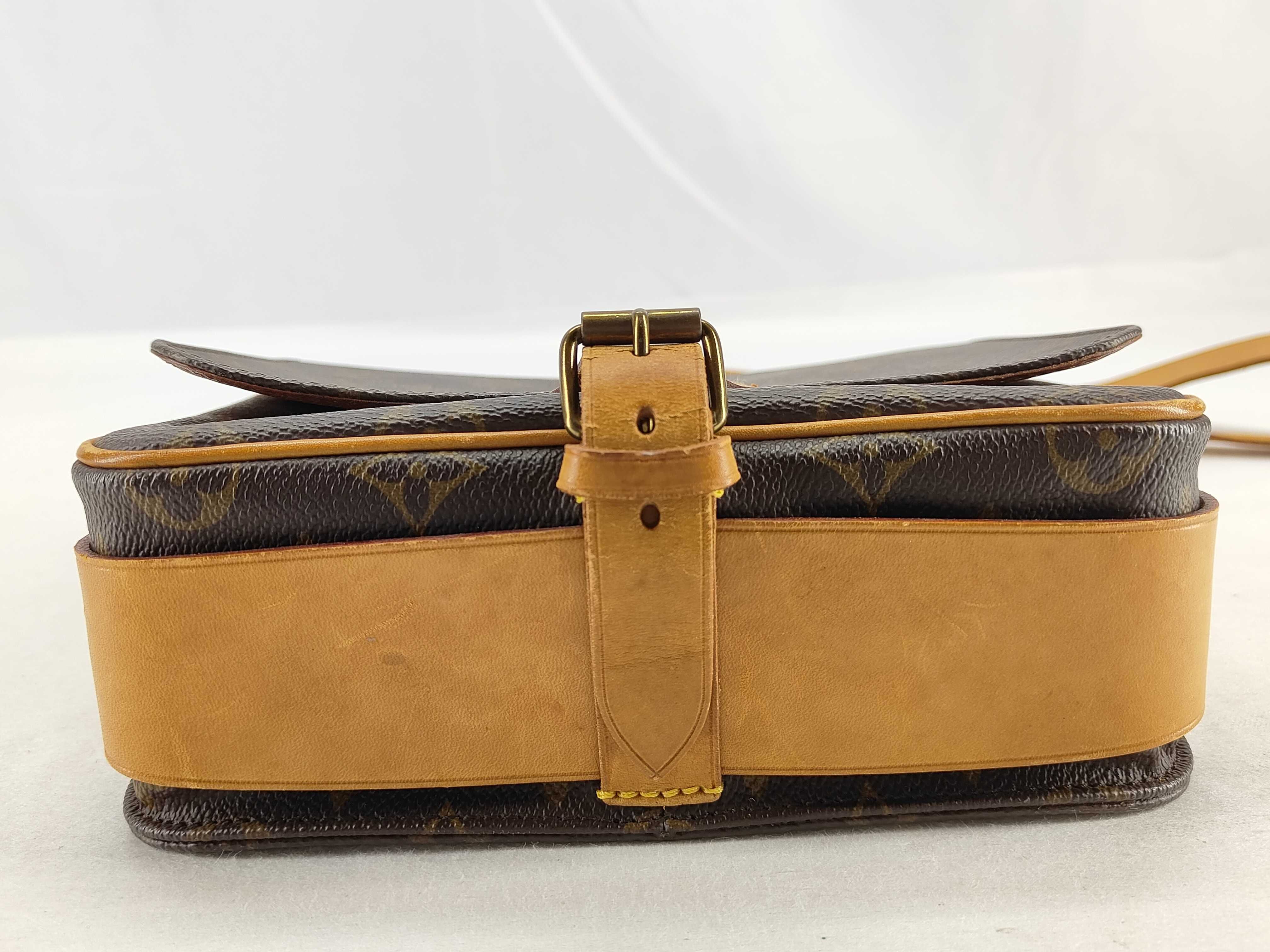 Monogram LOUIS VUITTON M51252 Cartouchiere Shoulder Bag — view 8