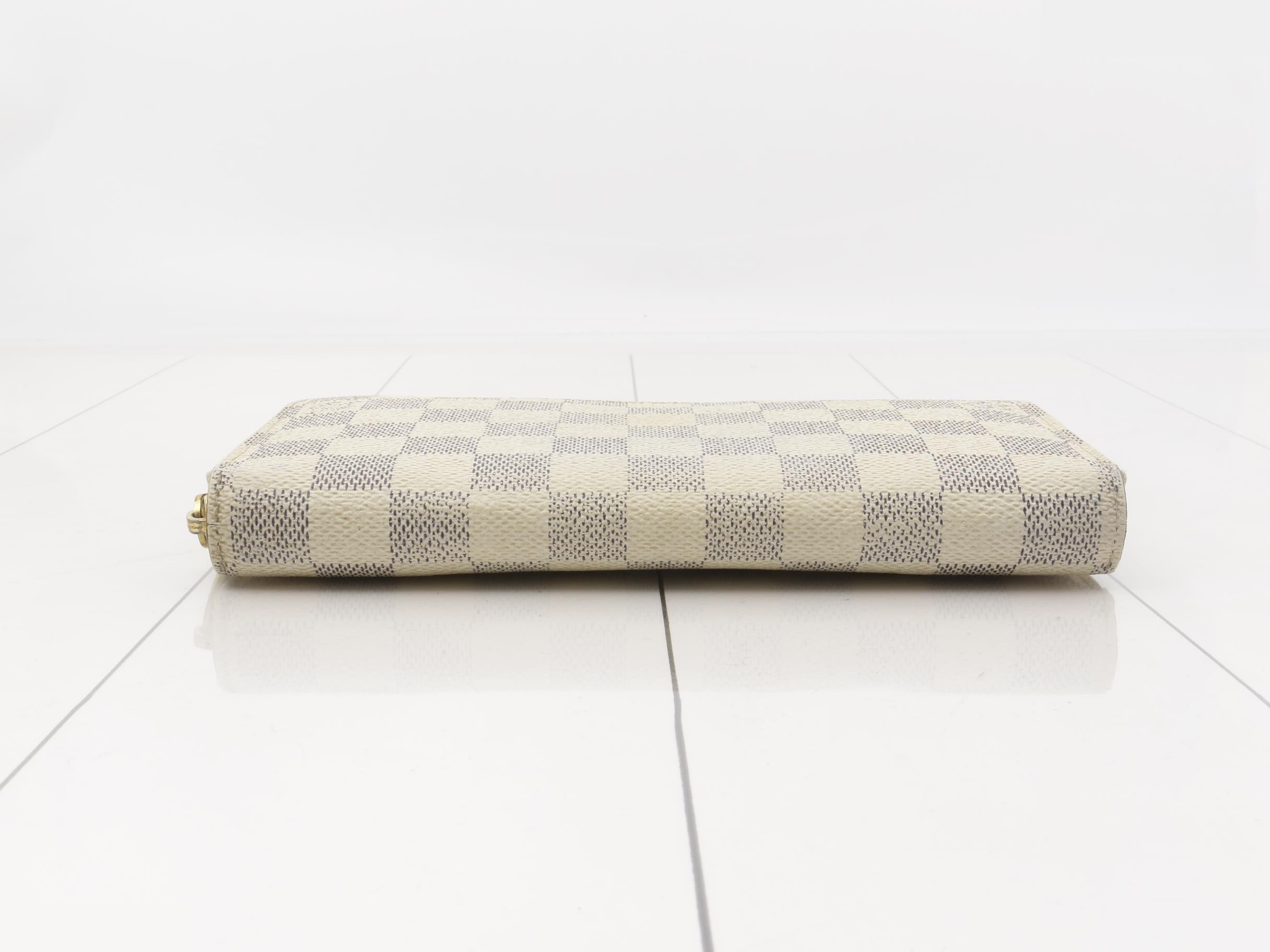 Zippy Wallet — view 3