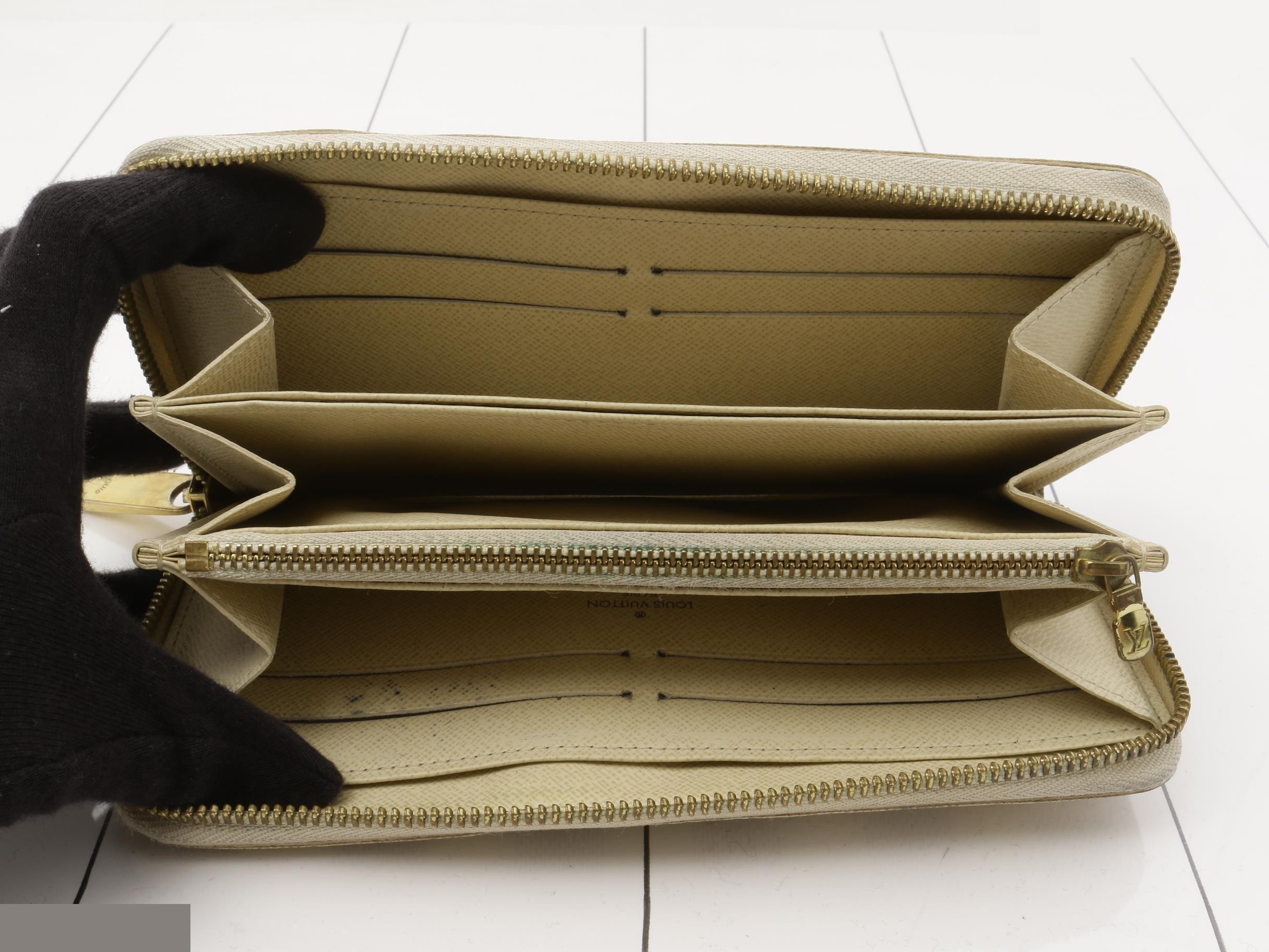 Zippy Wallet — view 4
