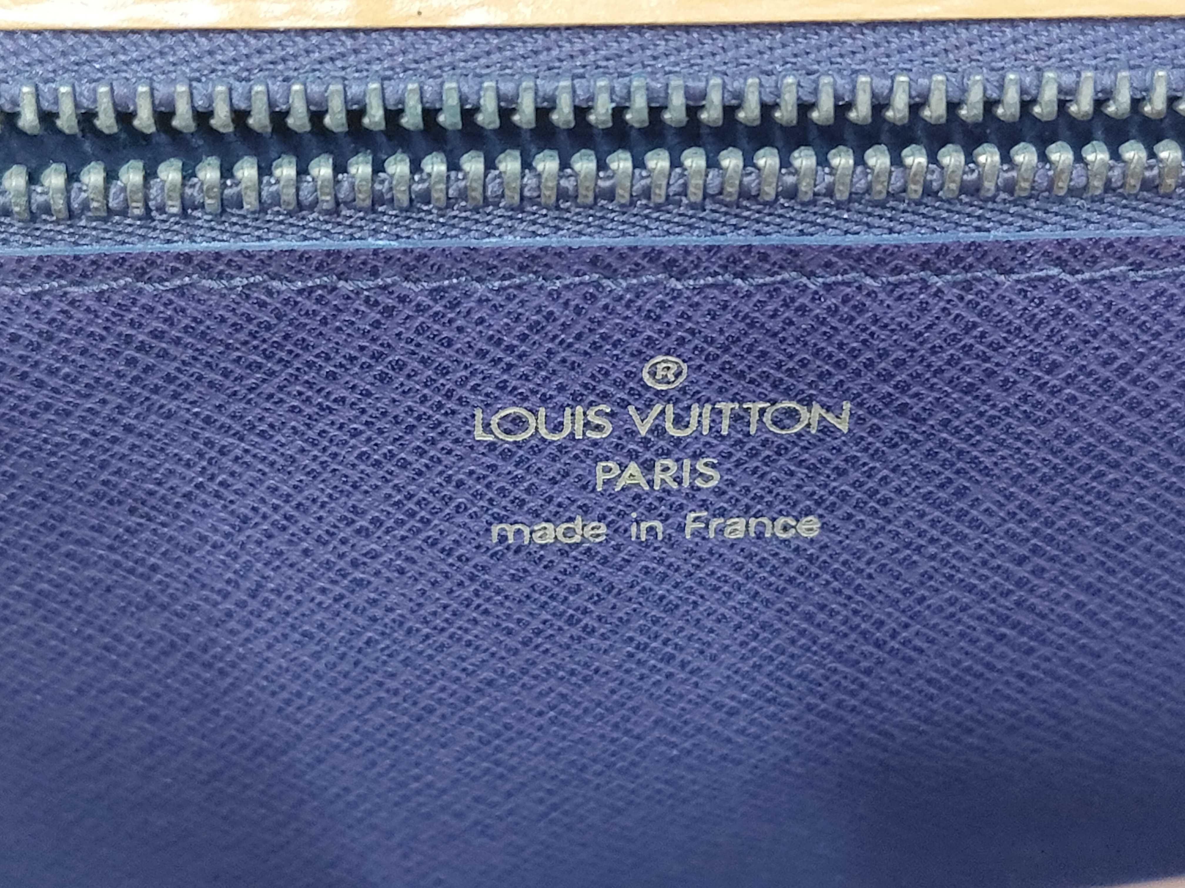 Epi LV Shoulder Bag — view 9