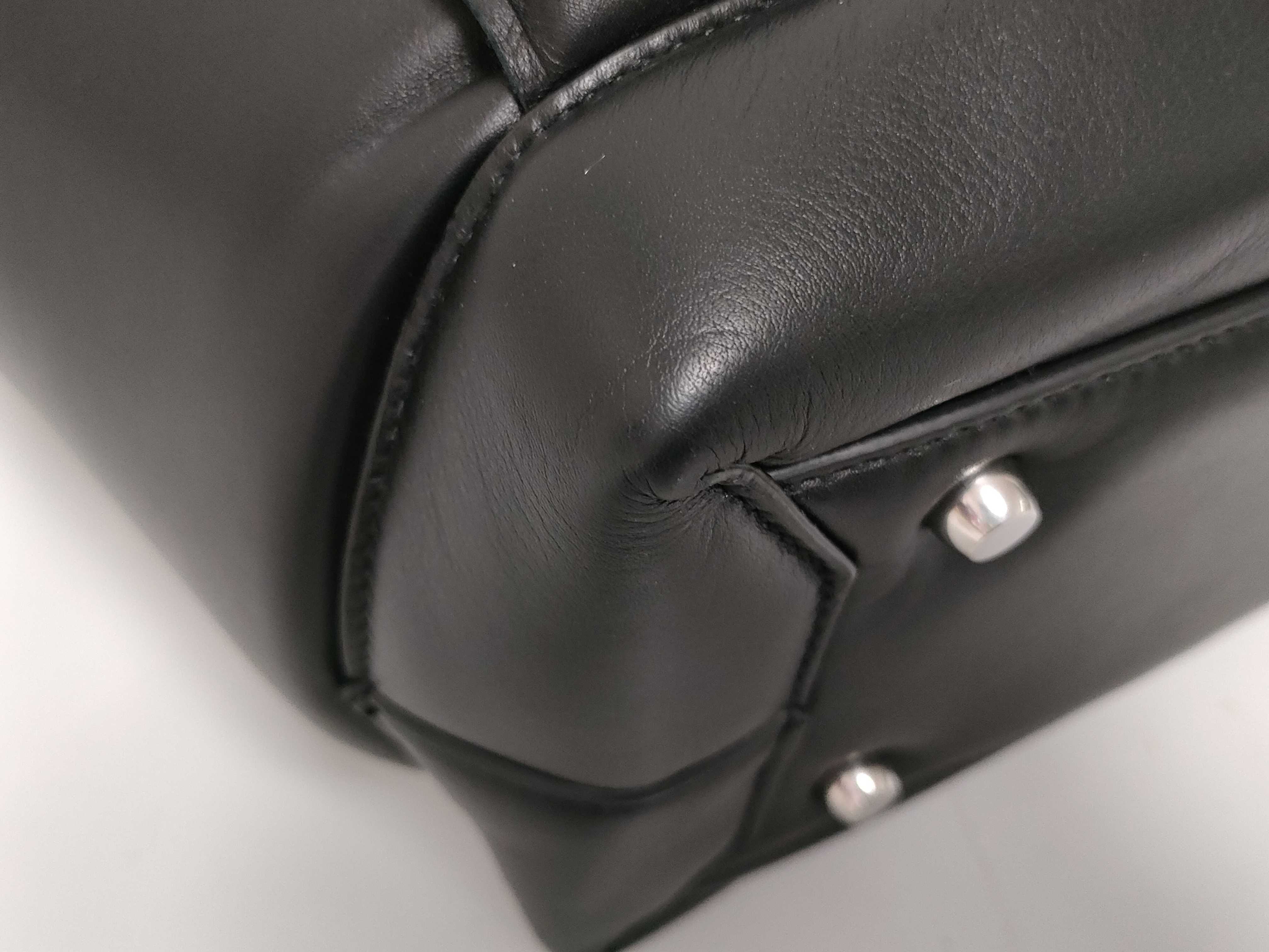 BV Bottega Veneta Arco Shoulder Bag Tote Bag — view 4