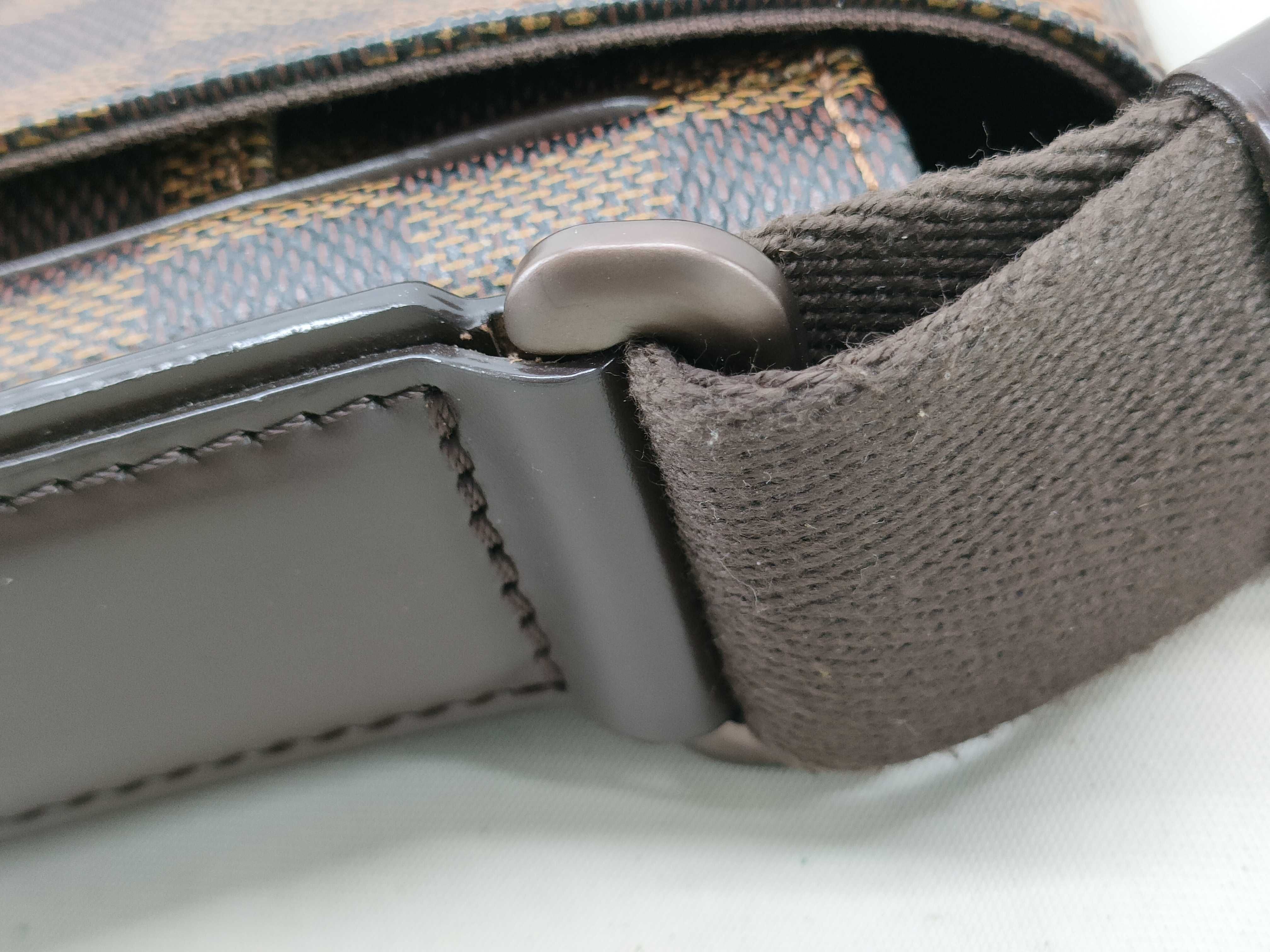 Damier Louis Vuitton Damier Shoulder Bag — view 7