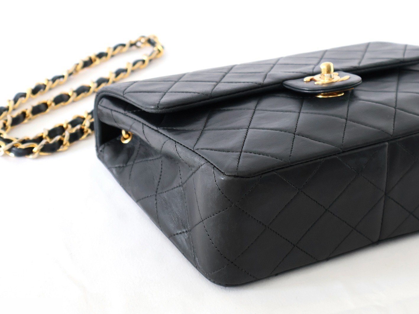 Mini Matelassé 20 Lambskin Chain Shoulder Bag, Black — view 3