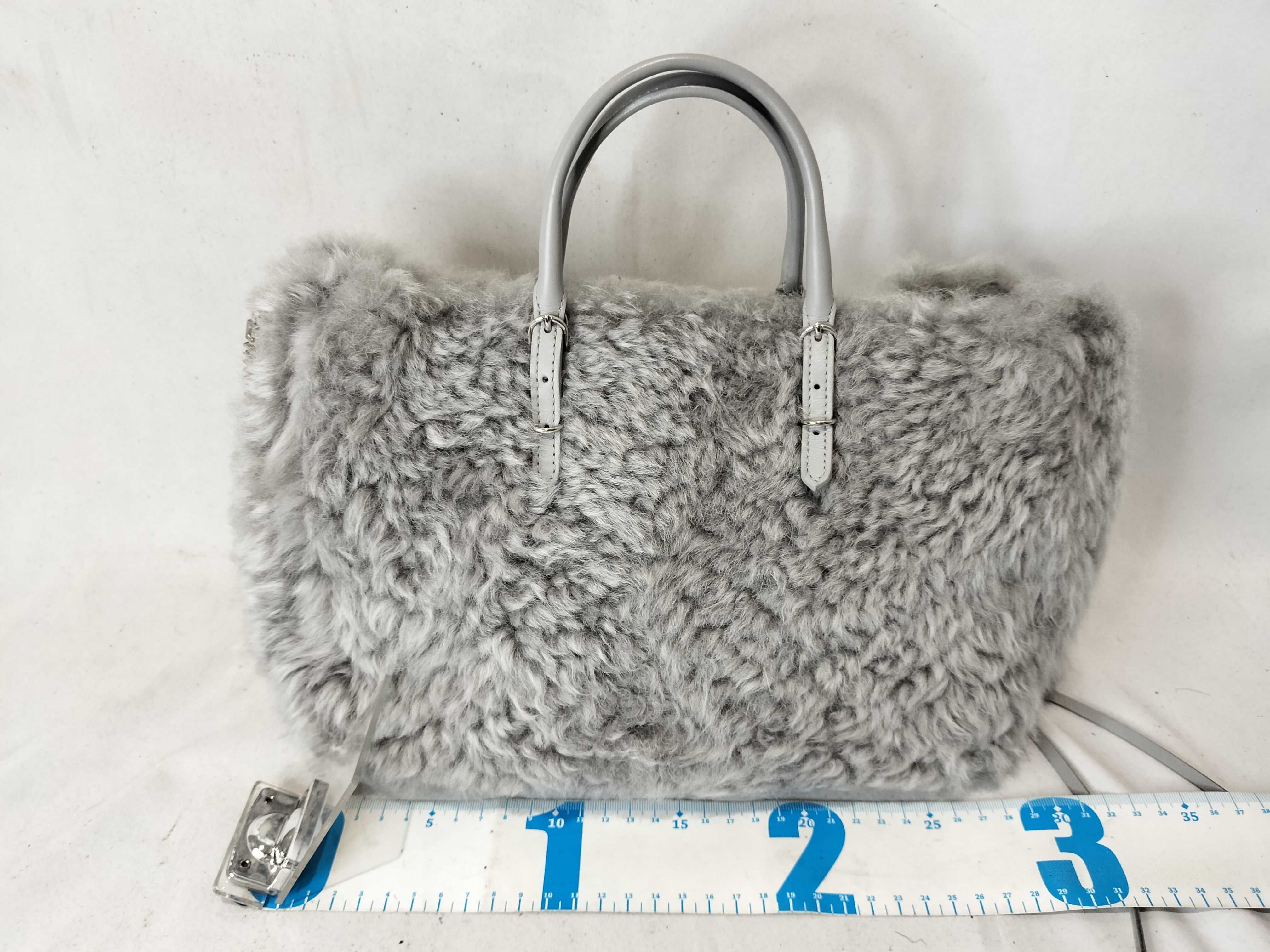 Fluffy 2-Way Bag / Gray Handbag — view 2