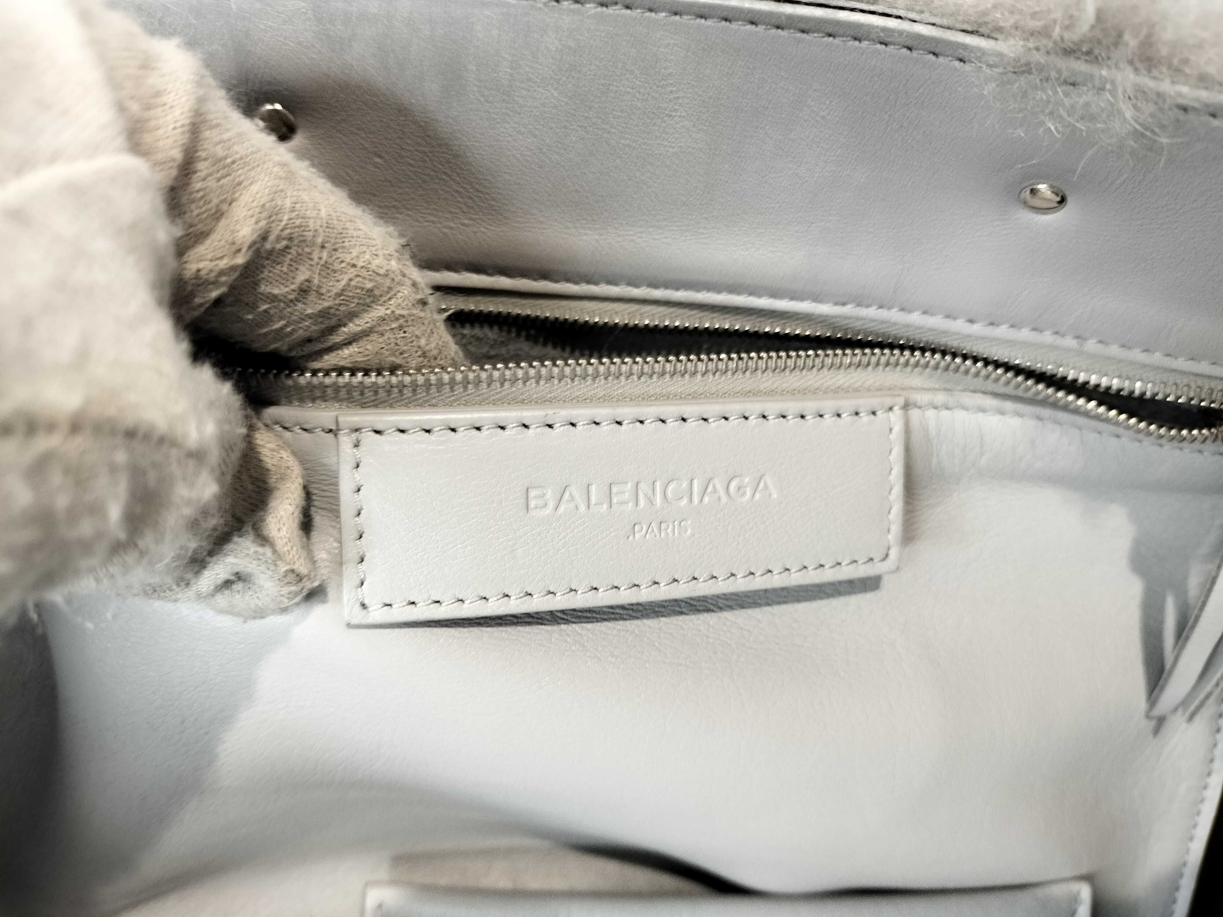 Fluffy 2-Way Bag / Gray Handbag — view 10