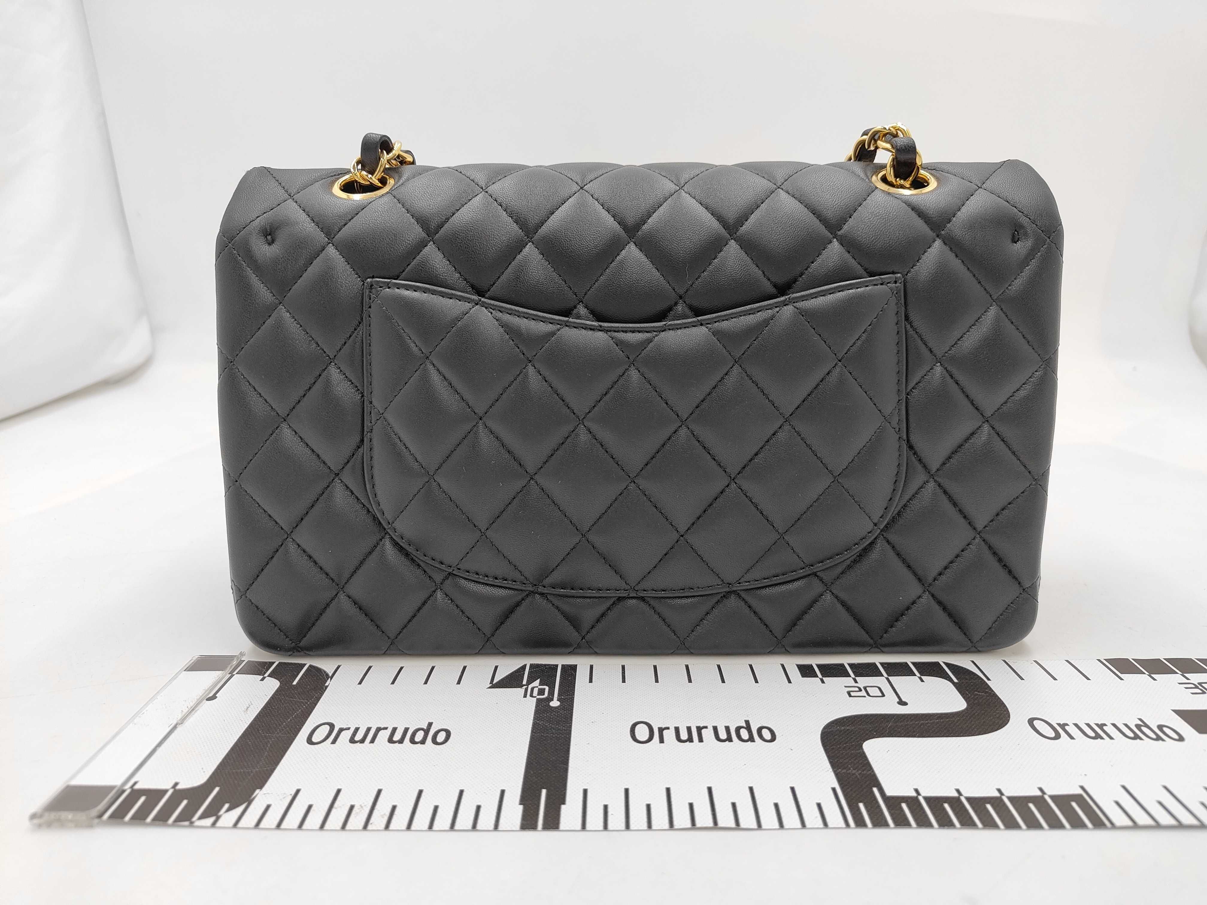 Matelassé 25 Double Flap Lambskin Chain Shoulder Bag (Serial Number 30s) — view 2