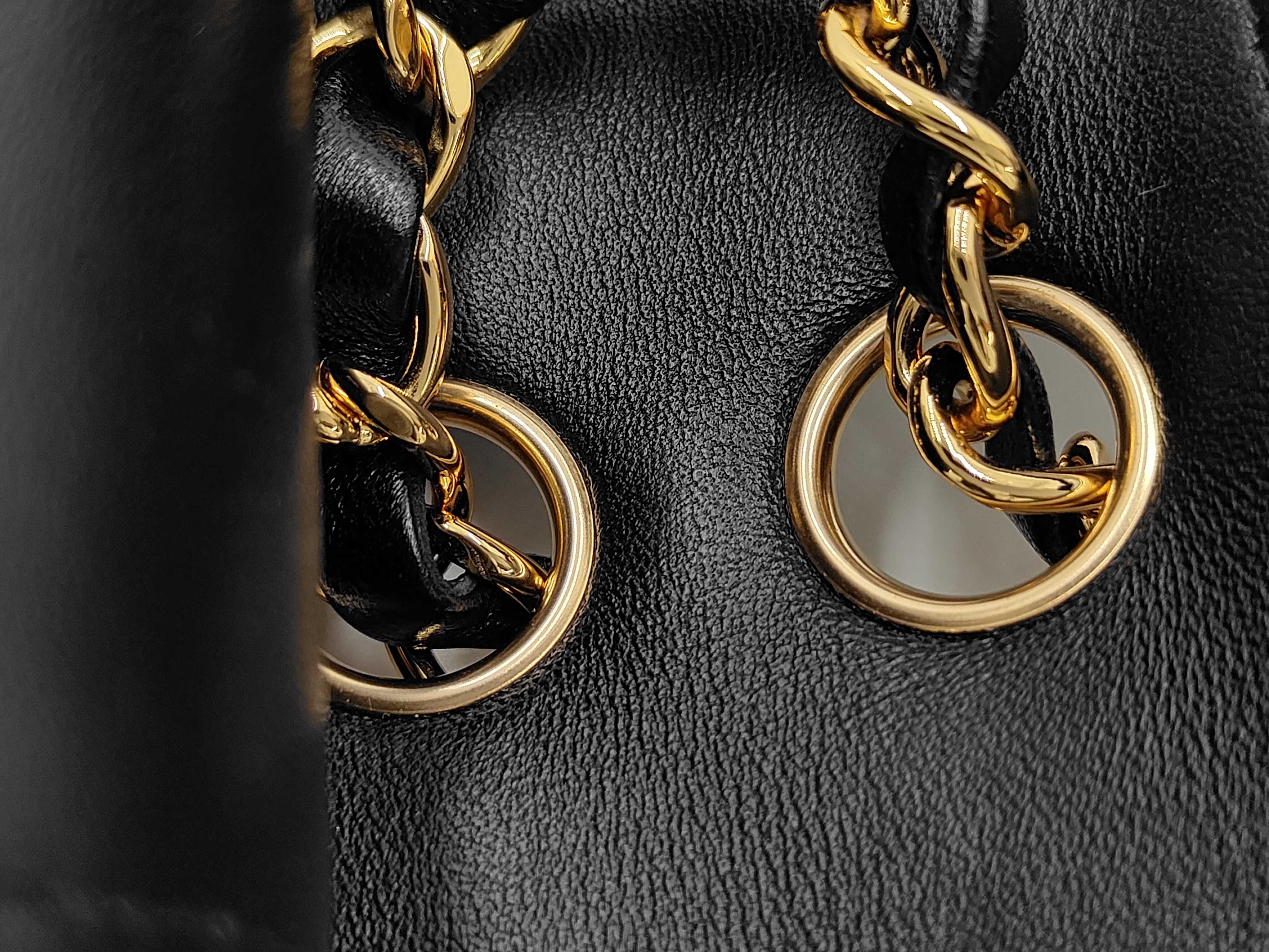 Matelassé 25 Double Flap Lambskin Chain Shoulder Bag (Serial Number 30s) — view 10