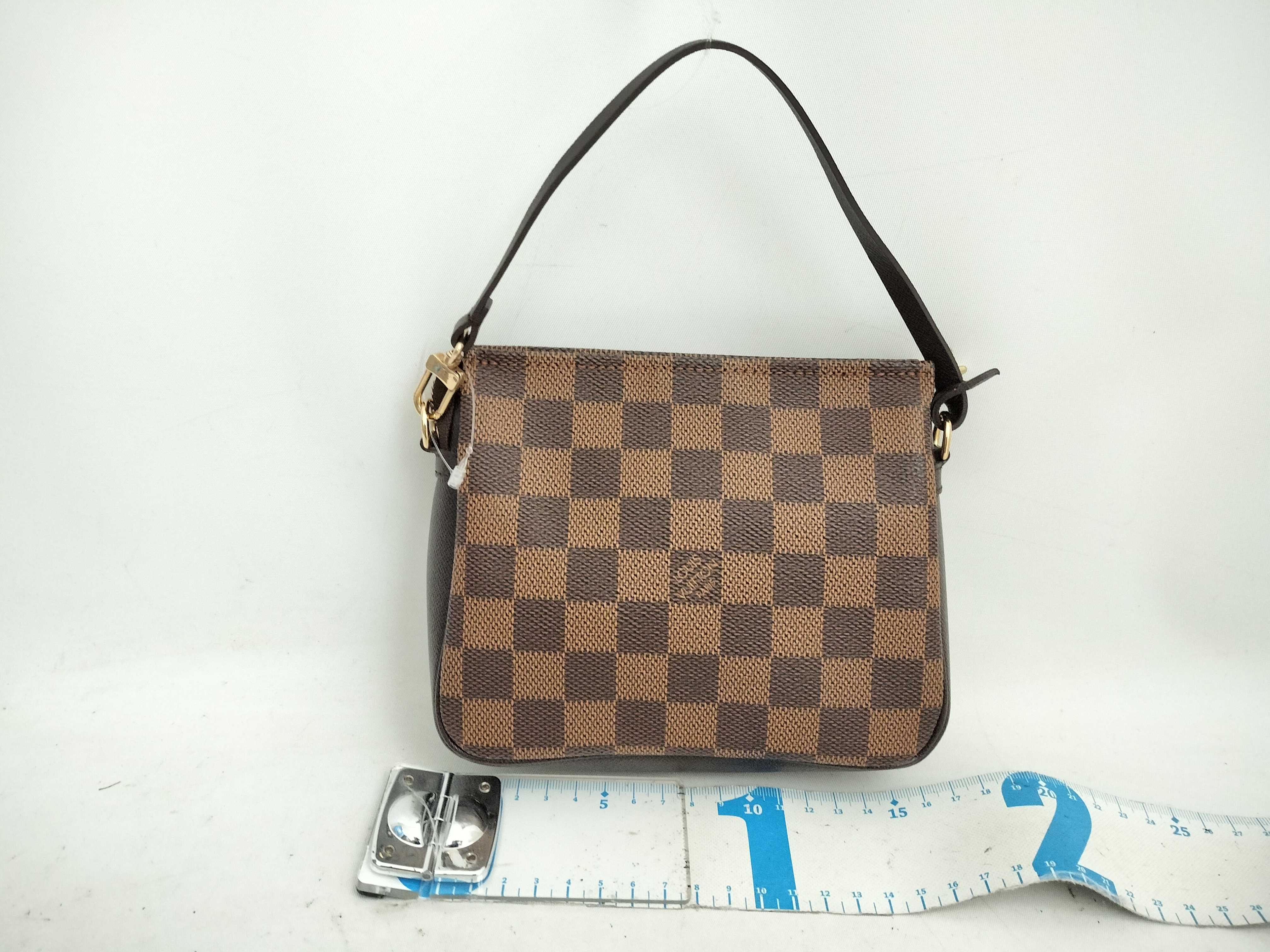 Damier Truth Makeup Shoulder Bag — view 2
