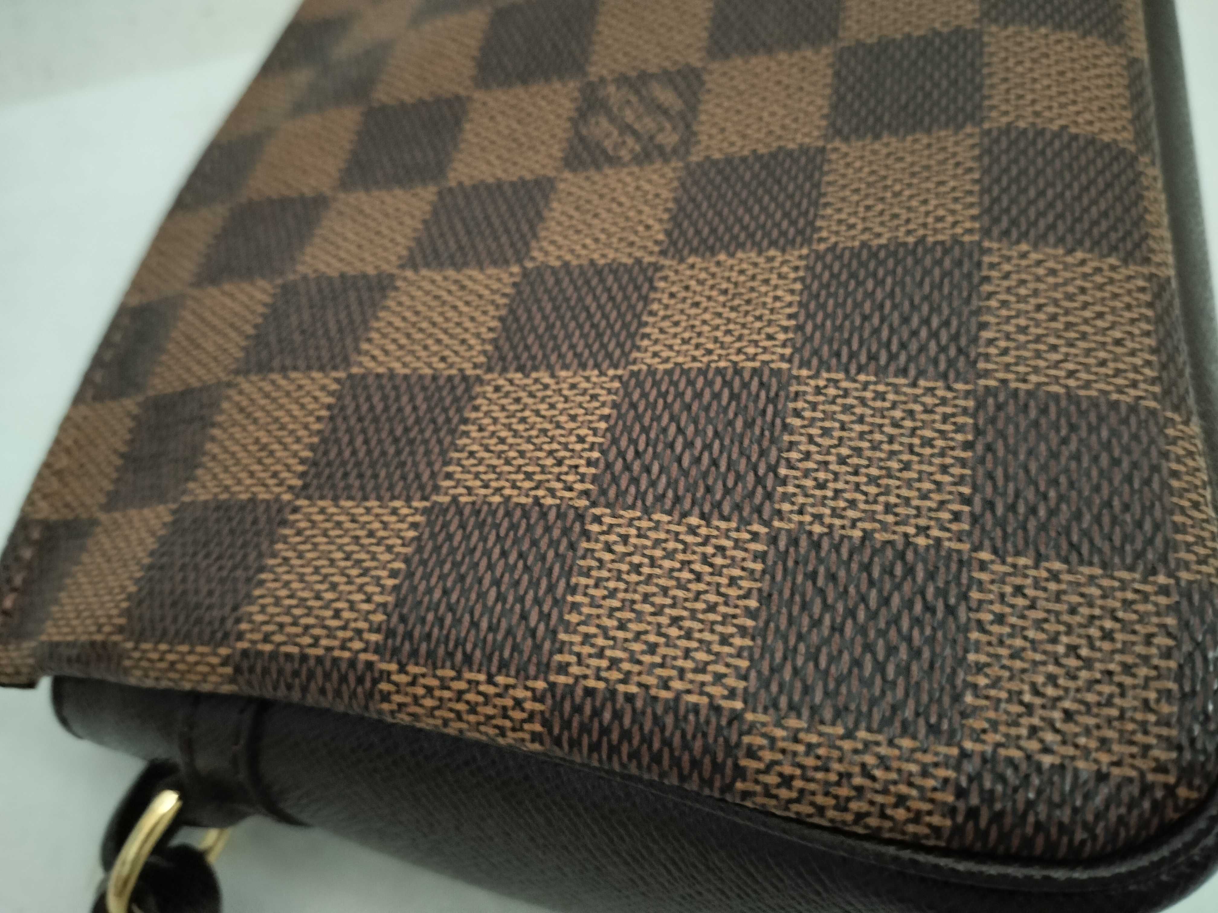 Damier Truth Makeup Shoulder Bag — view 12