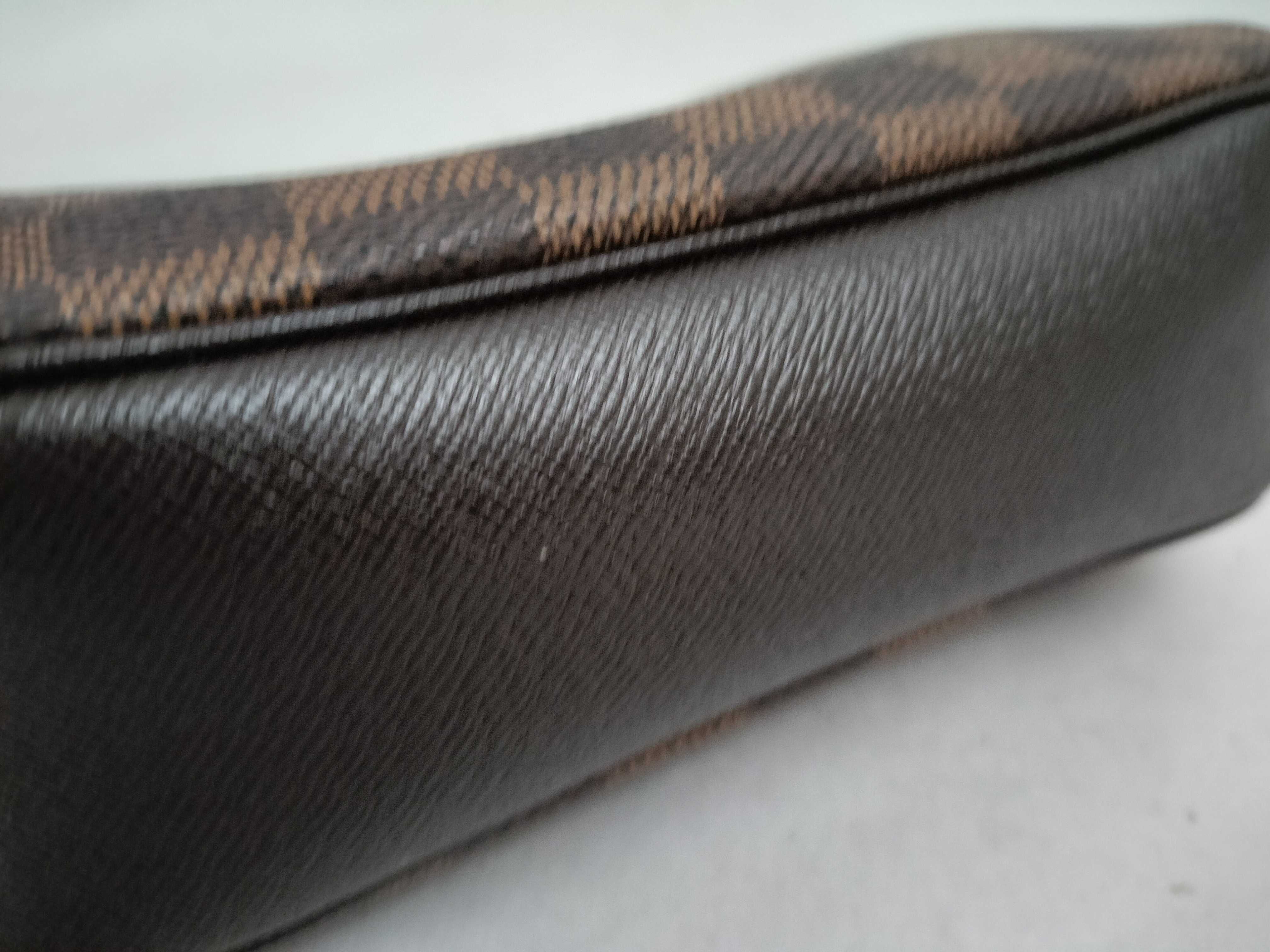 Damier Truth Makeup Shoulder Bag — view 13