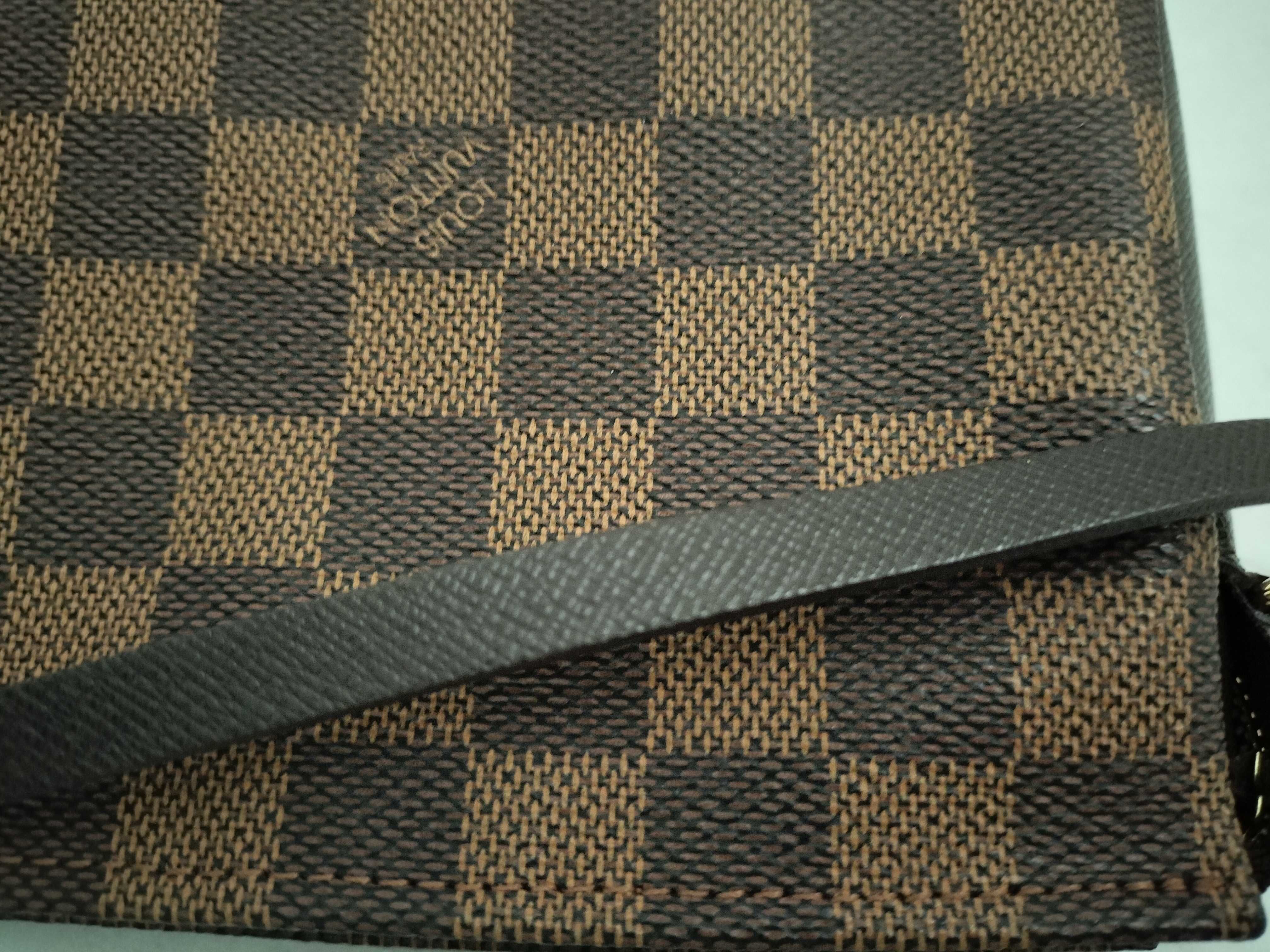 Damier Truth Makeup Shoulder Bag — view 14