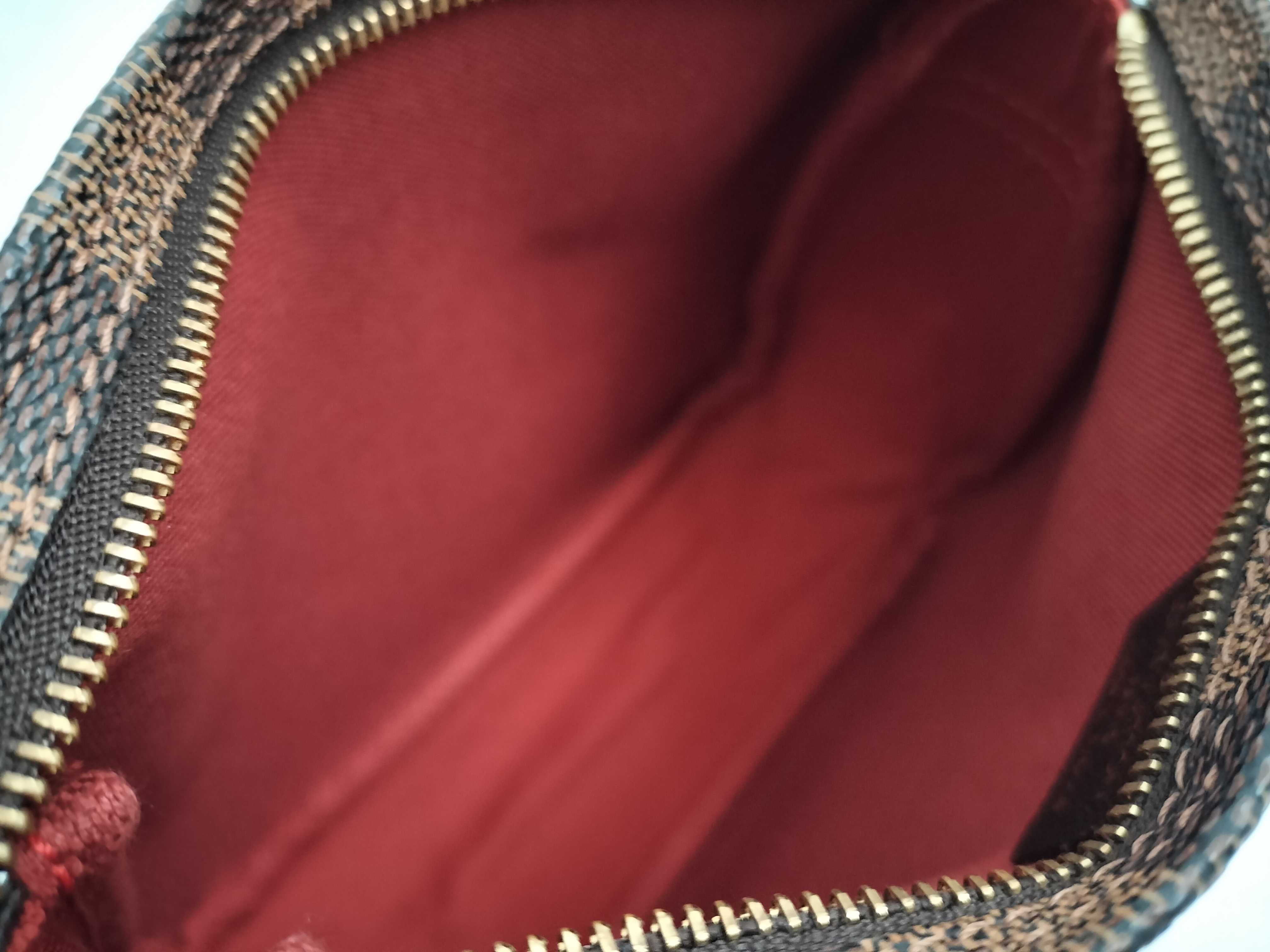 Damier Truth Makeup Shoulder Bag — view 10
