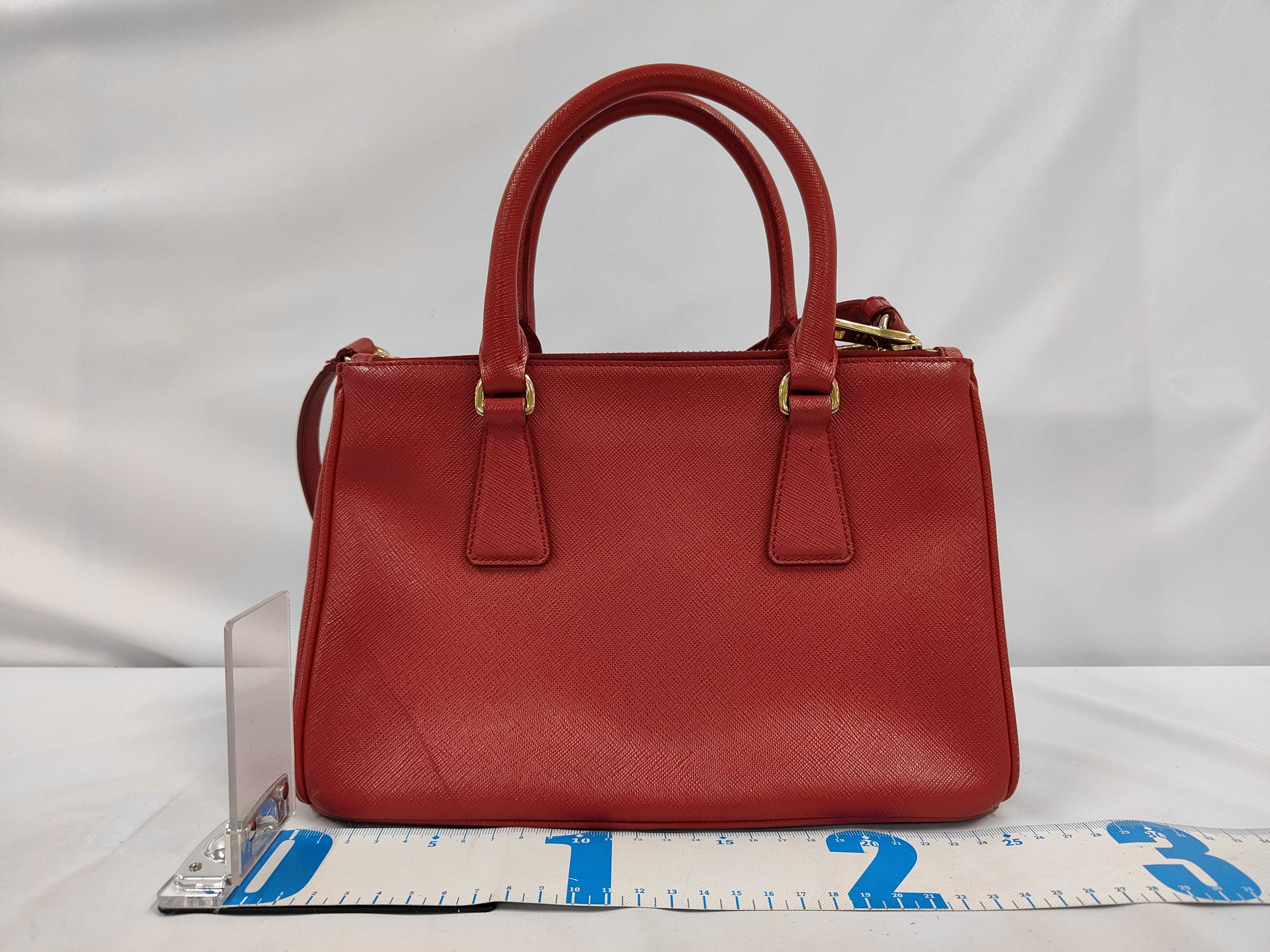 Galleria Saffiano Triangle Plate 2-Way Shoulder/Handbag — view 2