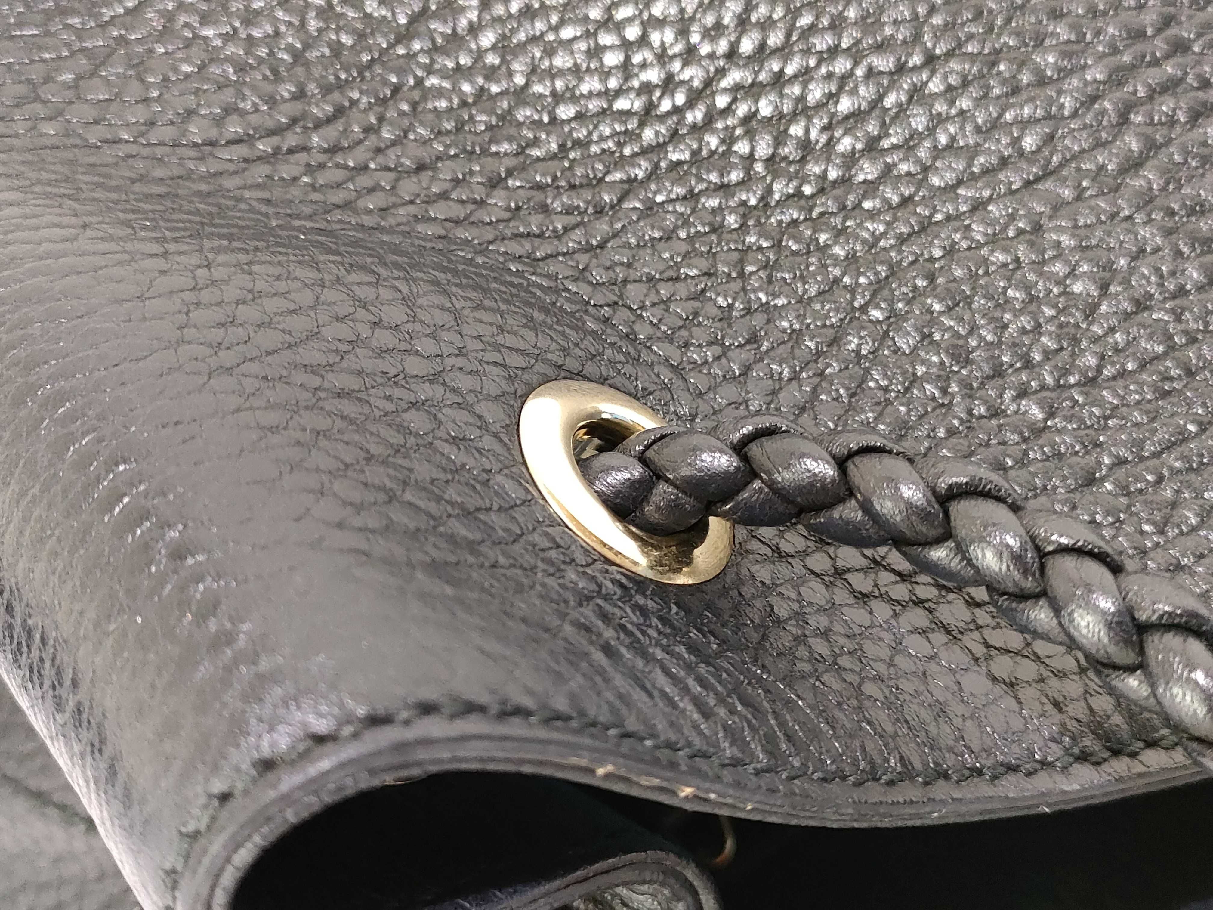 PH- Puffed Tote Bag Black Leather Tote Bag — view 5