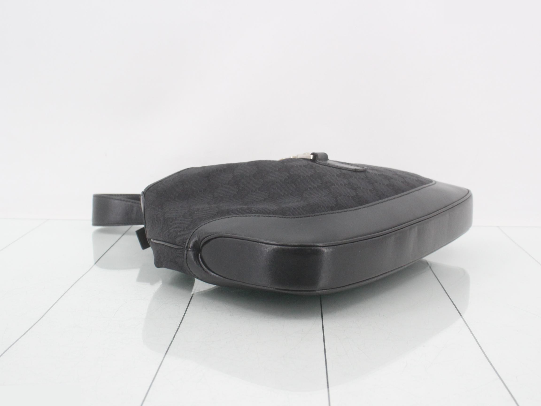 GG Canvas Jackie Shoulder Bag — view 5