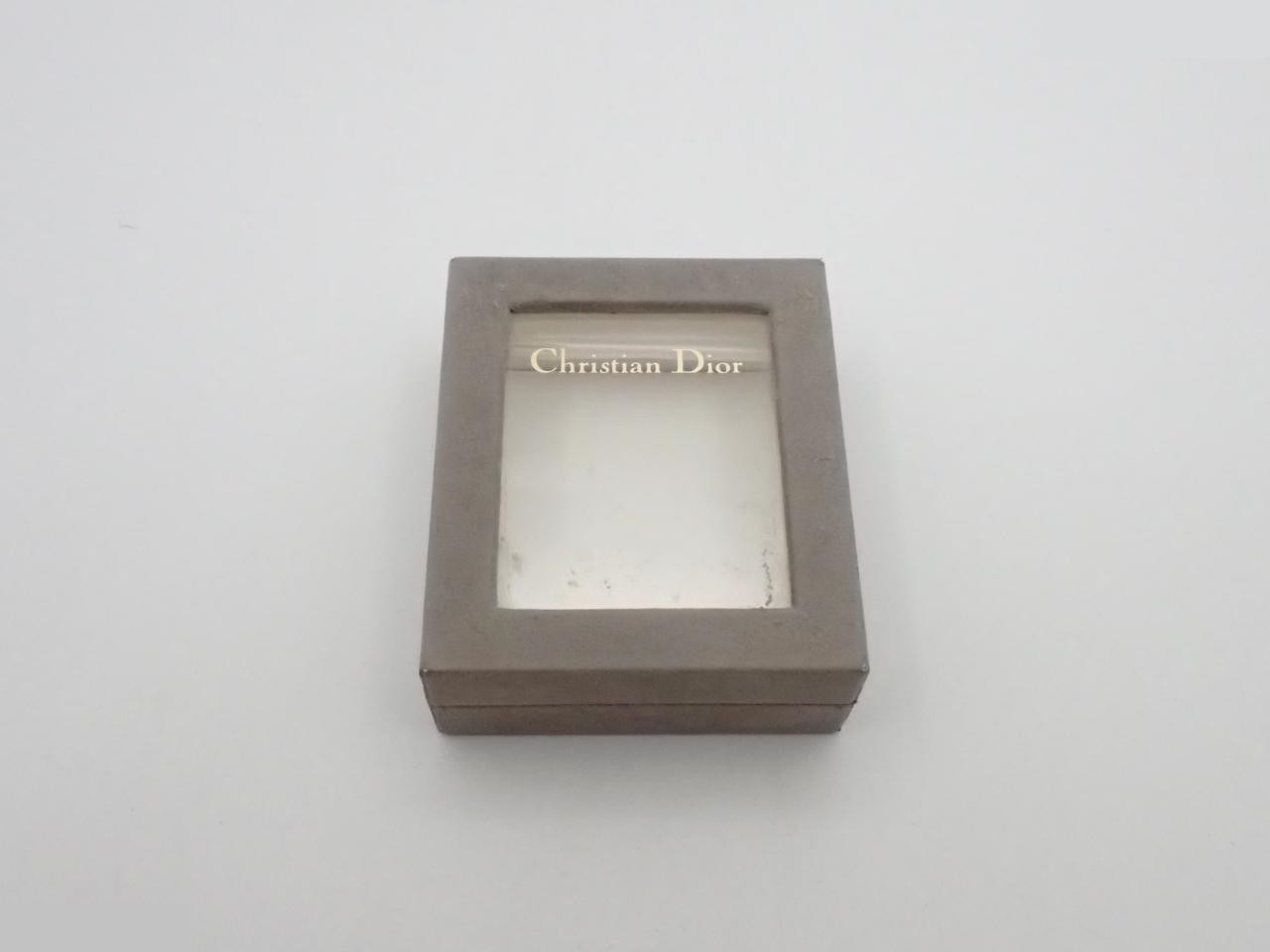 gold — view 4