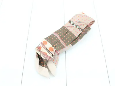 Twilly, pink, beige, silk
