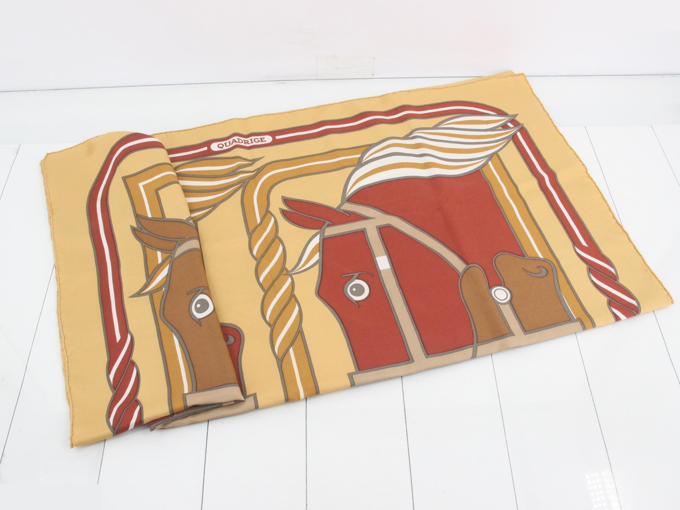 scarf — view 3