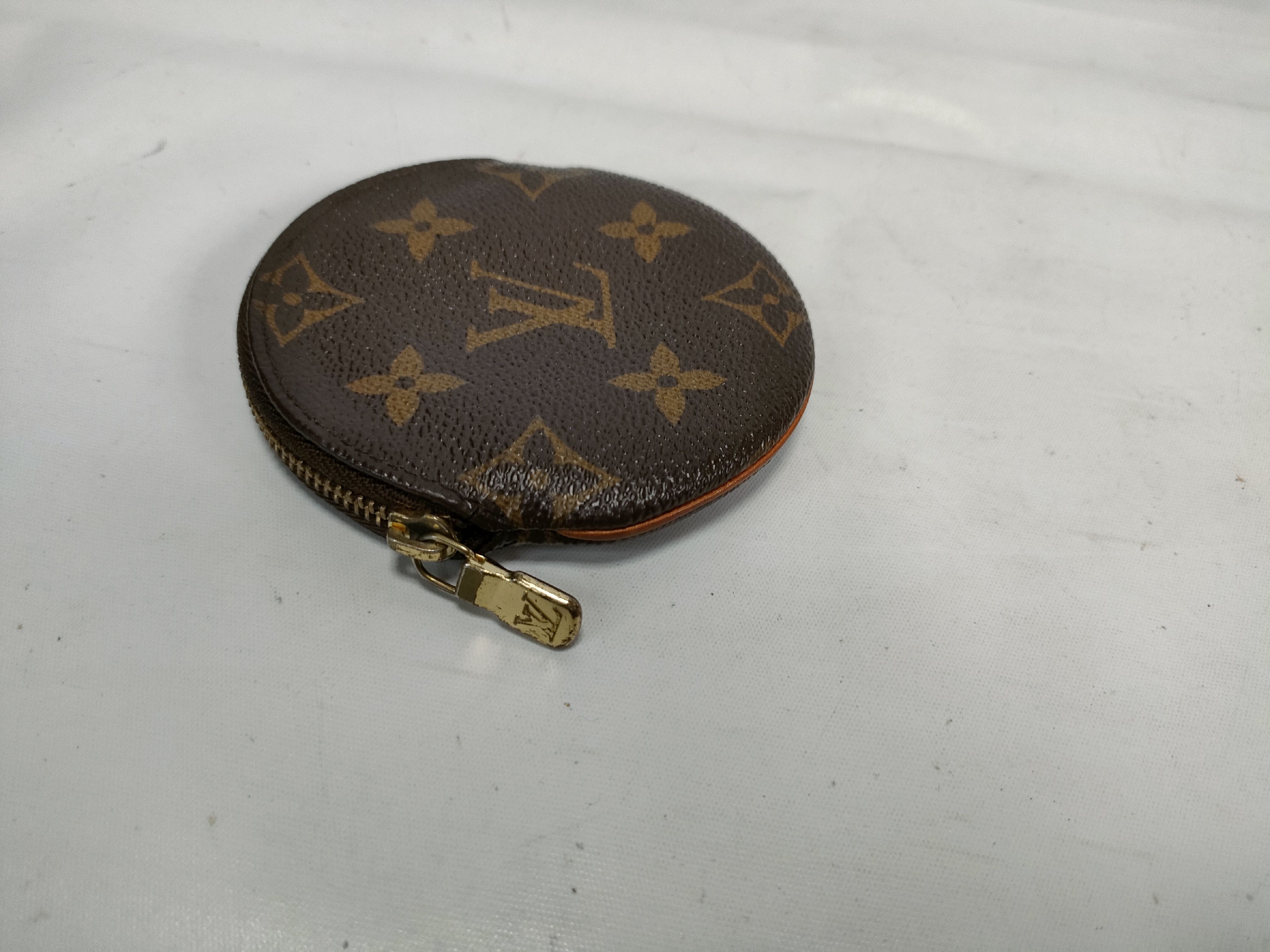 Monogram M61926 Porte Monnaie Rond Coin Case — view 5